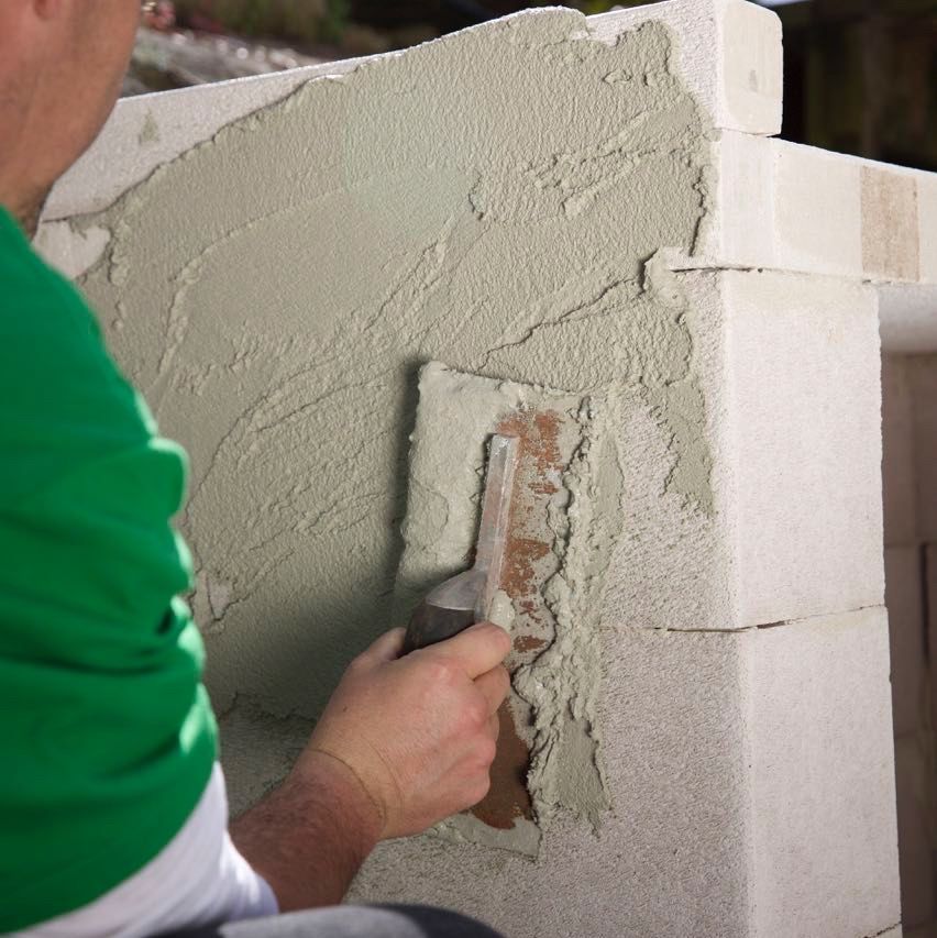 Render is formulated to stick to vertical surfaces