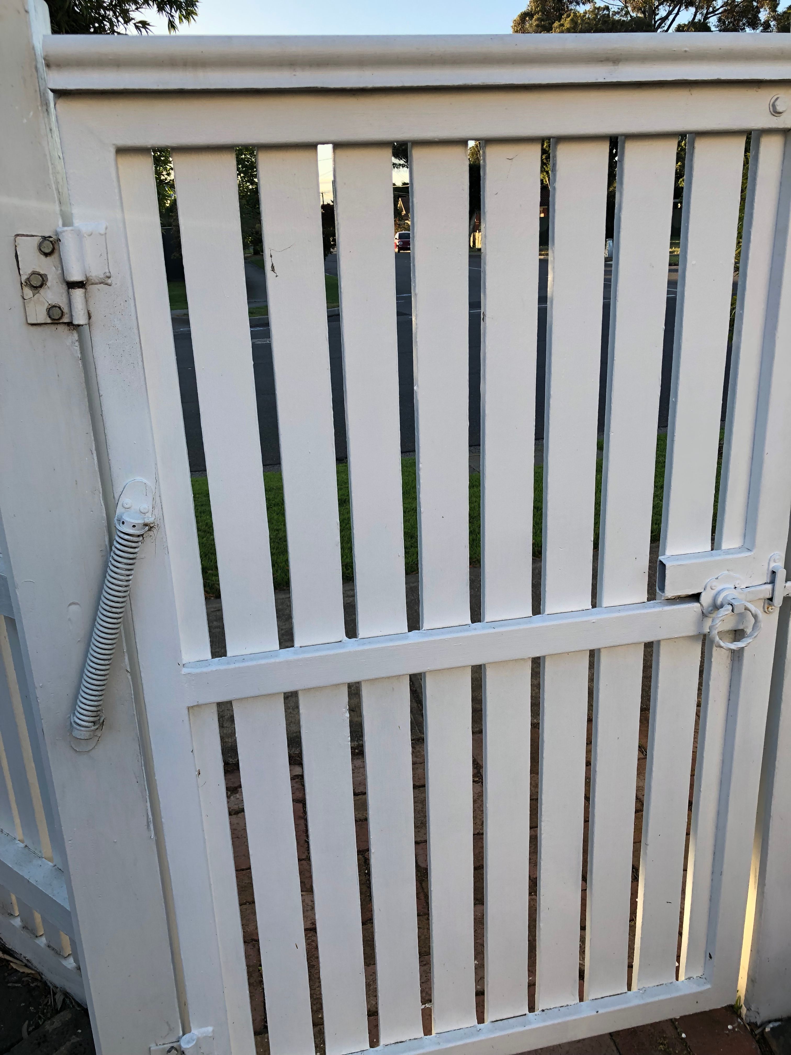 Garden gate not closing with gate spring Bunnings community