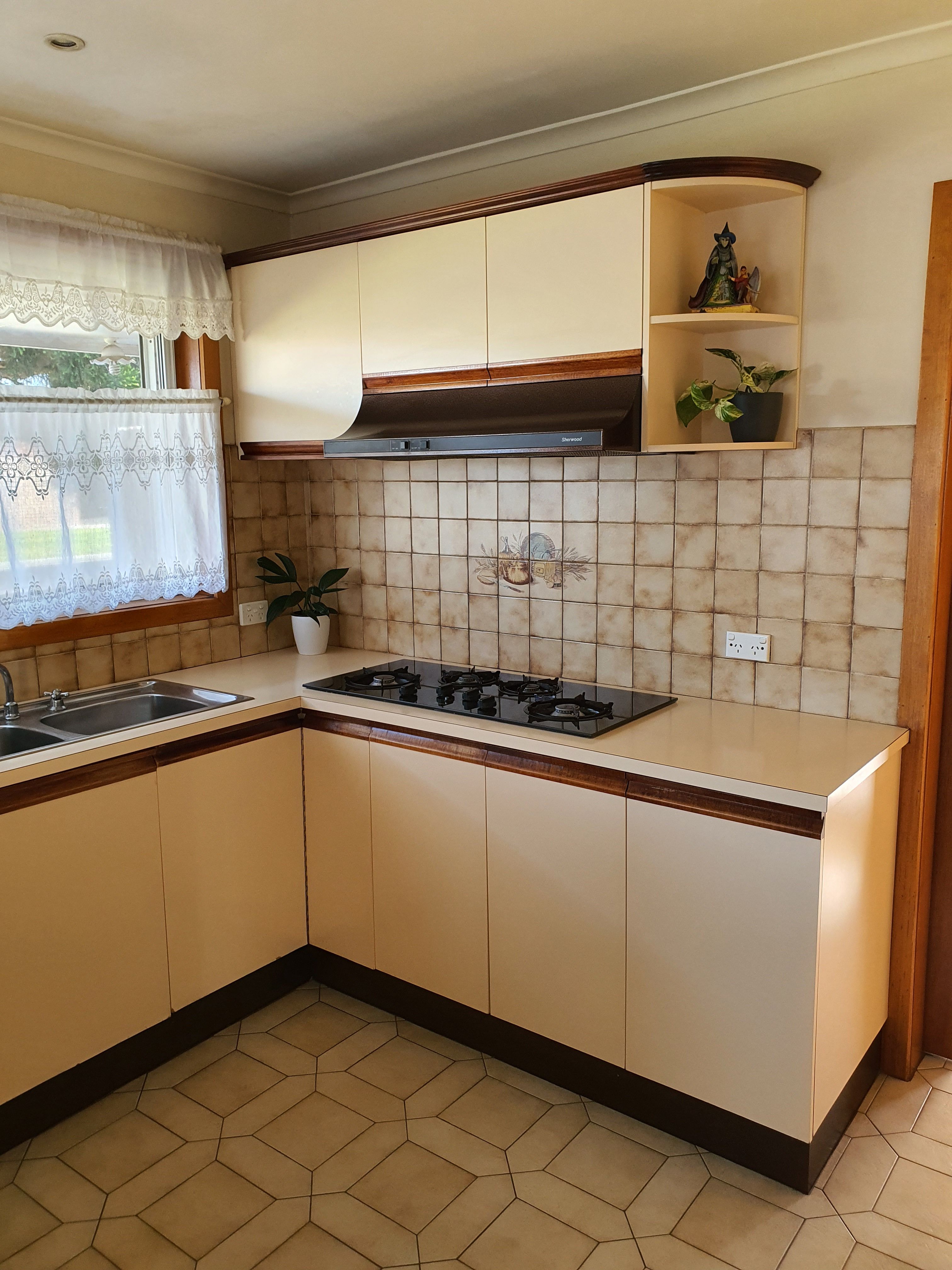 Kaboodle kitchen renovation Bunnings community