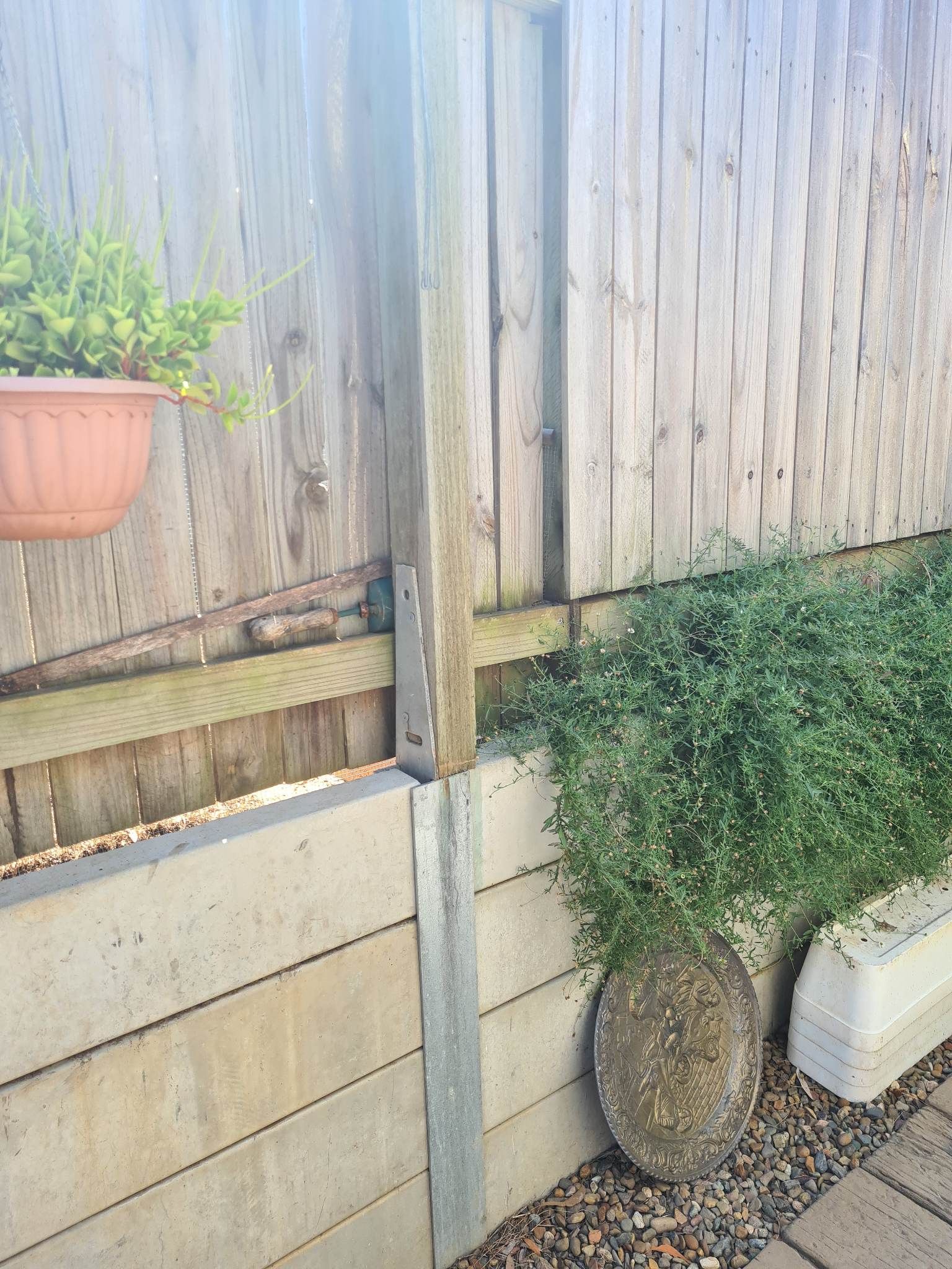 How to attach a post to a concrete retai... Bunnings community