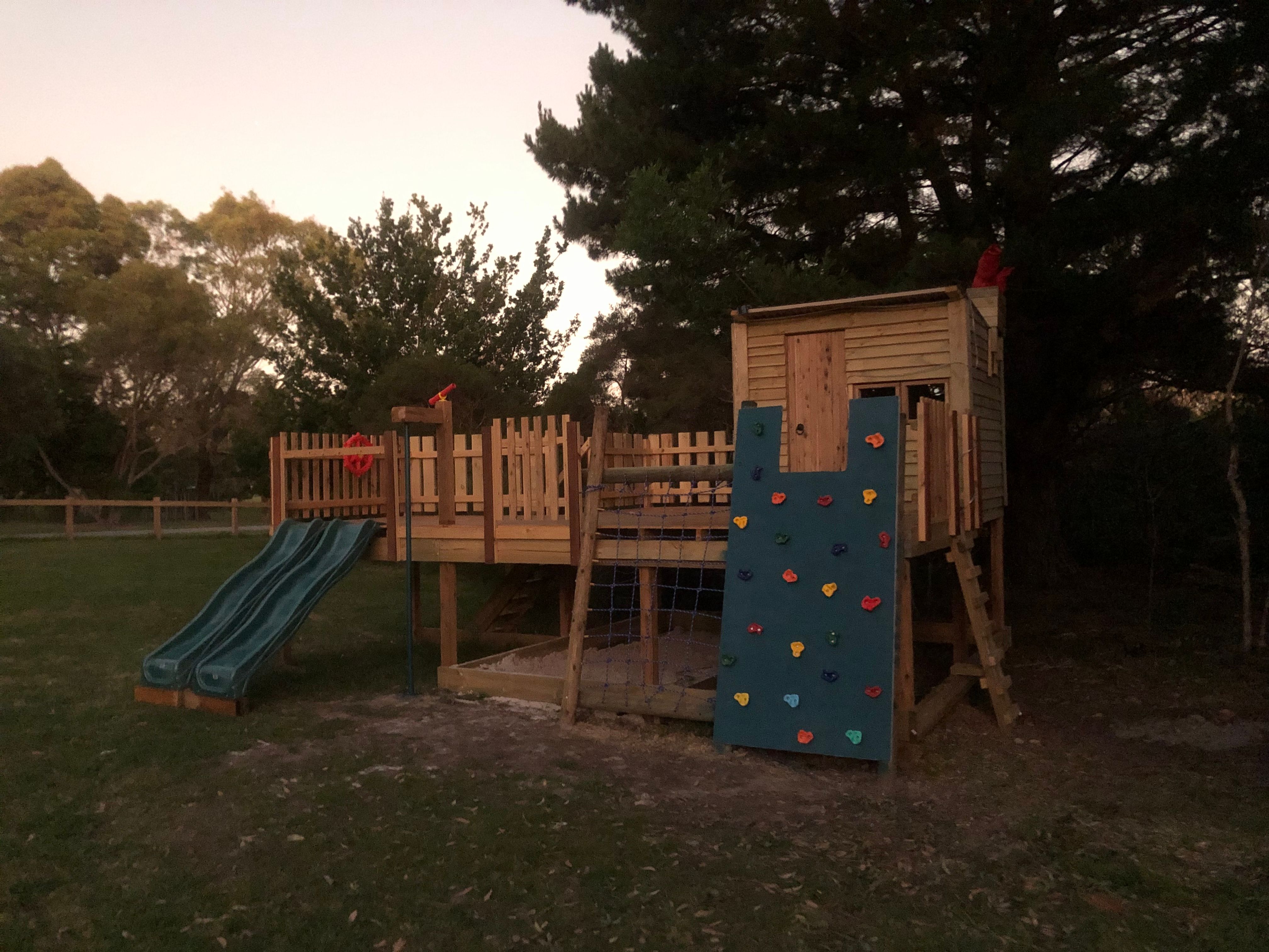 Mould? Staining on frame work Bunnings community
