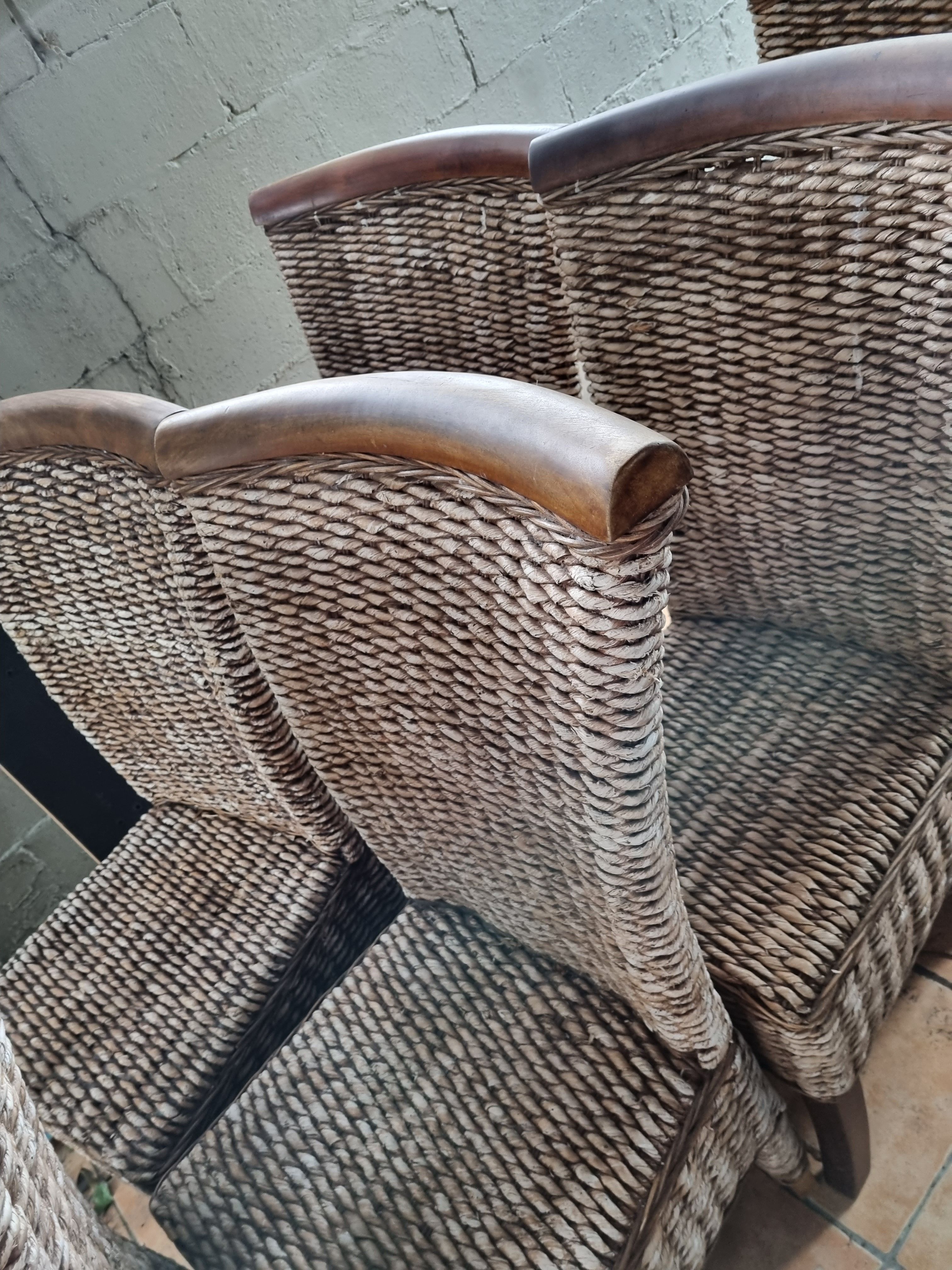 How can I refresh these outdoor chairs? Bunnings community