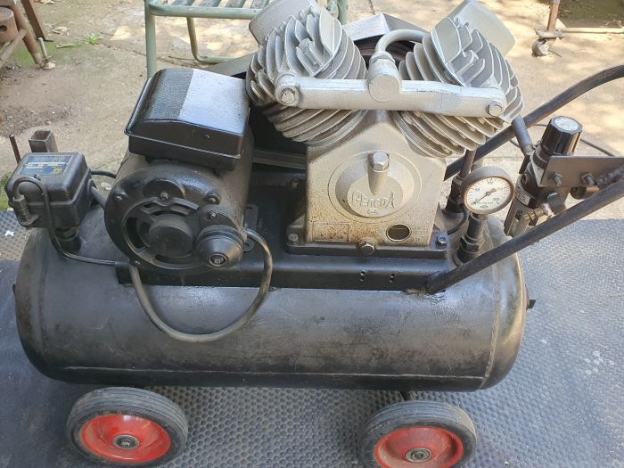 Dad's compressor from 1975 - still going strong