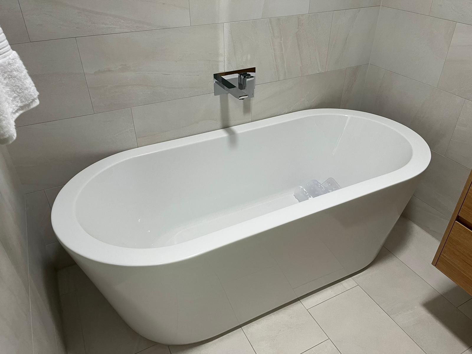 How to repair bathtub scratches and dent... Bunnings community