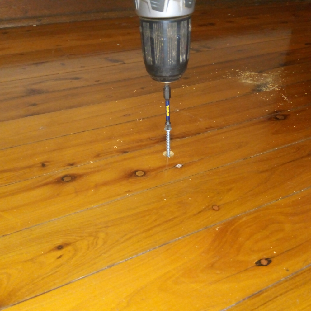 3.3 Installing screw.png