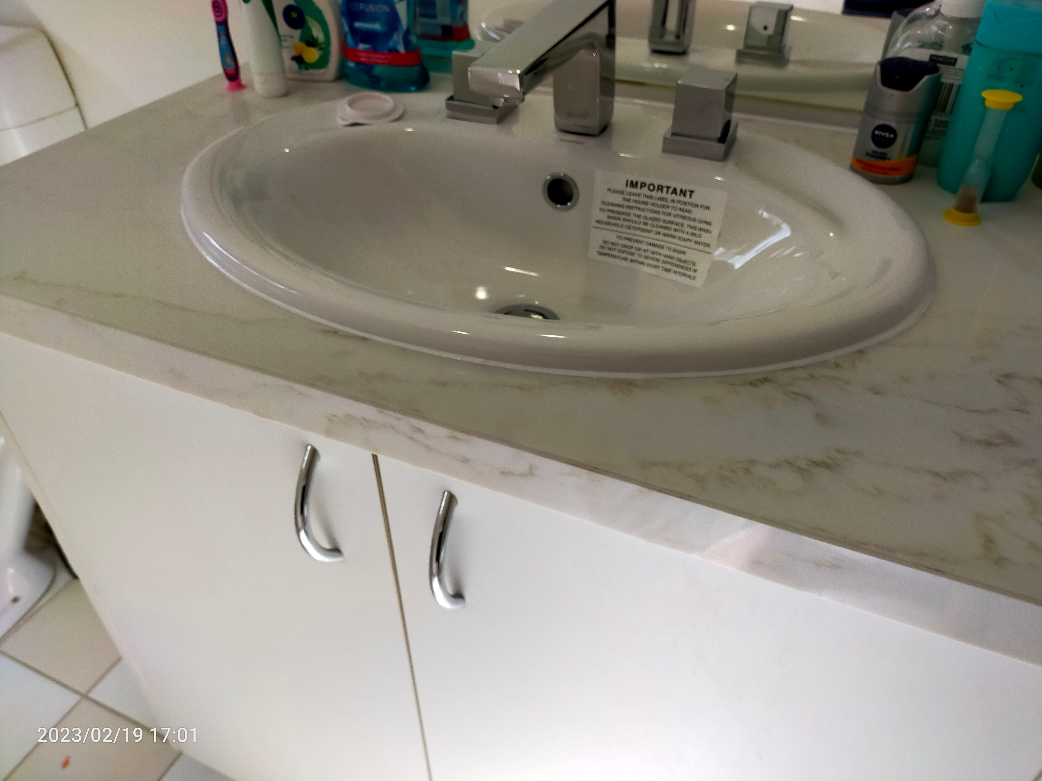 How to remove a bathroom mirror and inst... Bunnings community