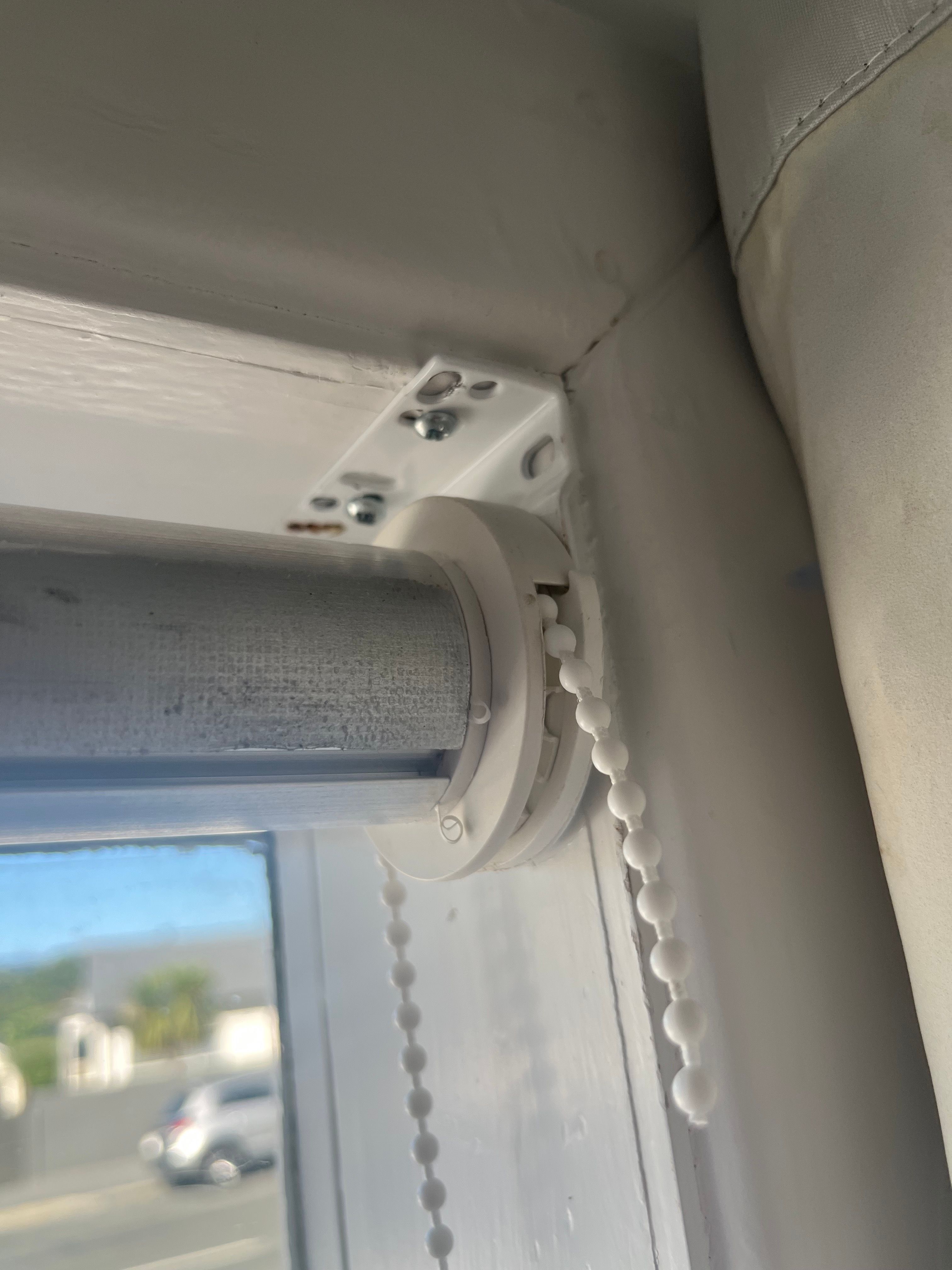 How to remove roller from blind mount? Bunnings community