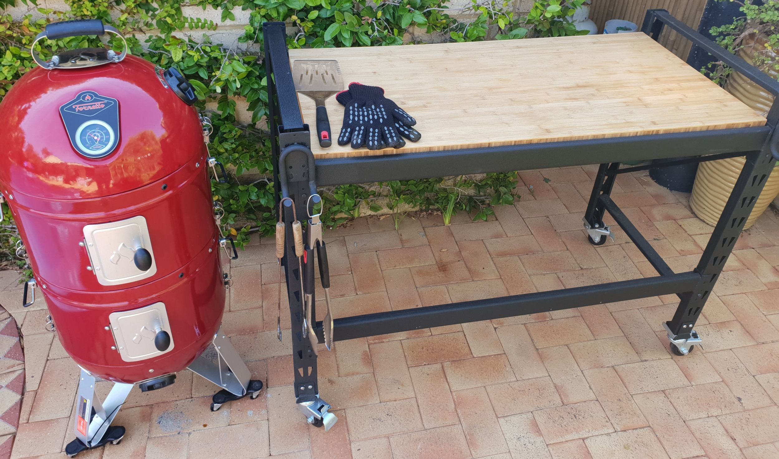 Barbecue stand with dog kennel Bunnings community