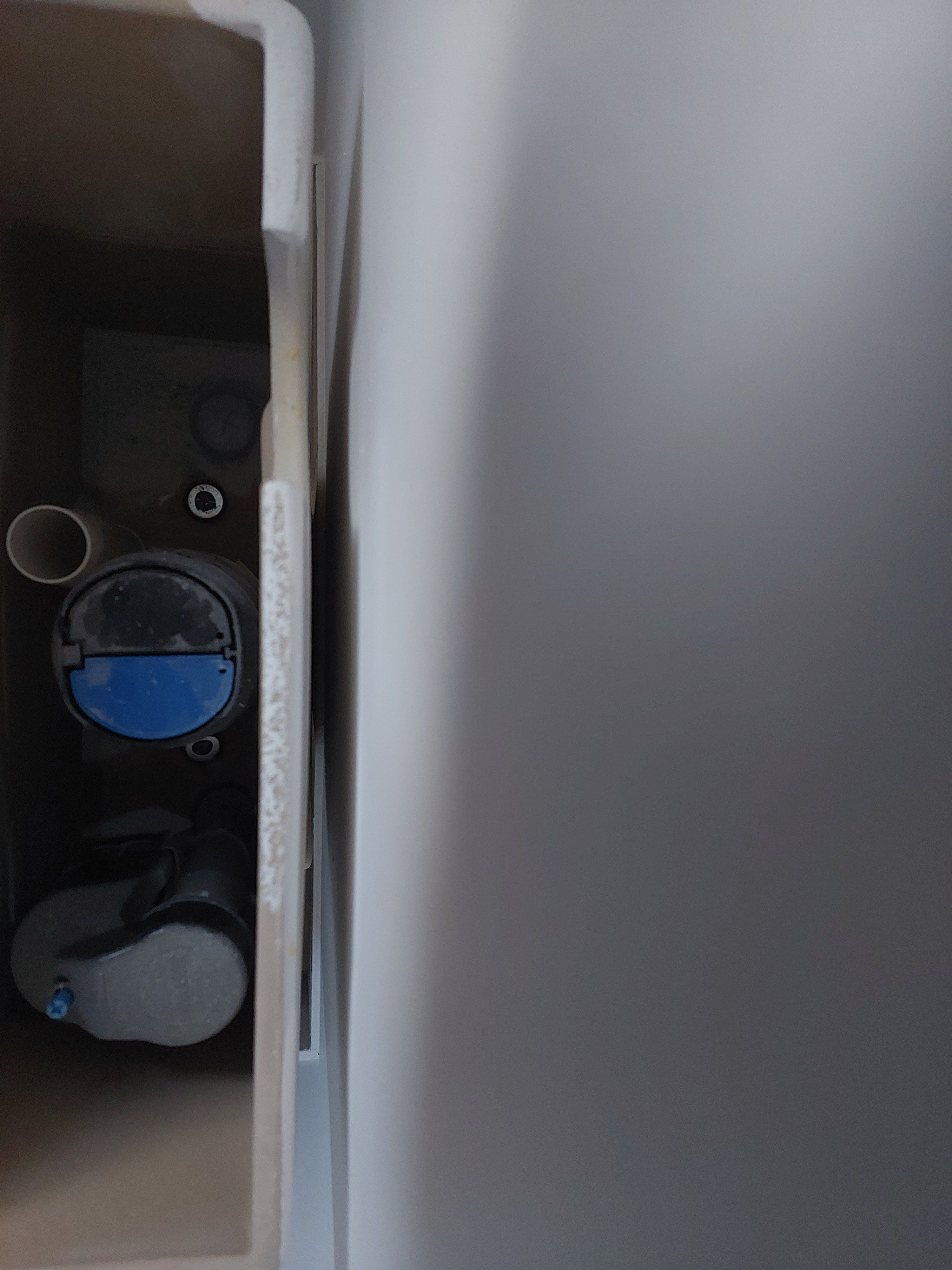 Solved How to fix toilet cistern to wall? Bunnings community