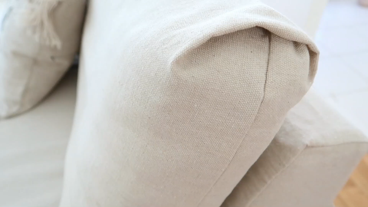 My bag cushion cover is the easiest ever. I tuck the ends in to create a neat edge.