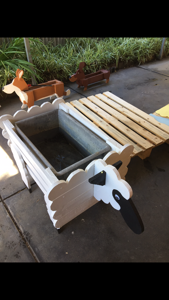 Here is a lower tub.