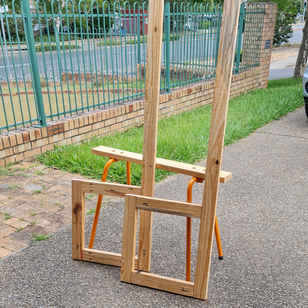 2.3 'D' frames side by side.png