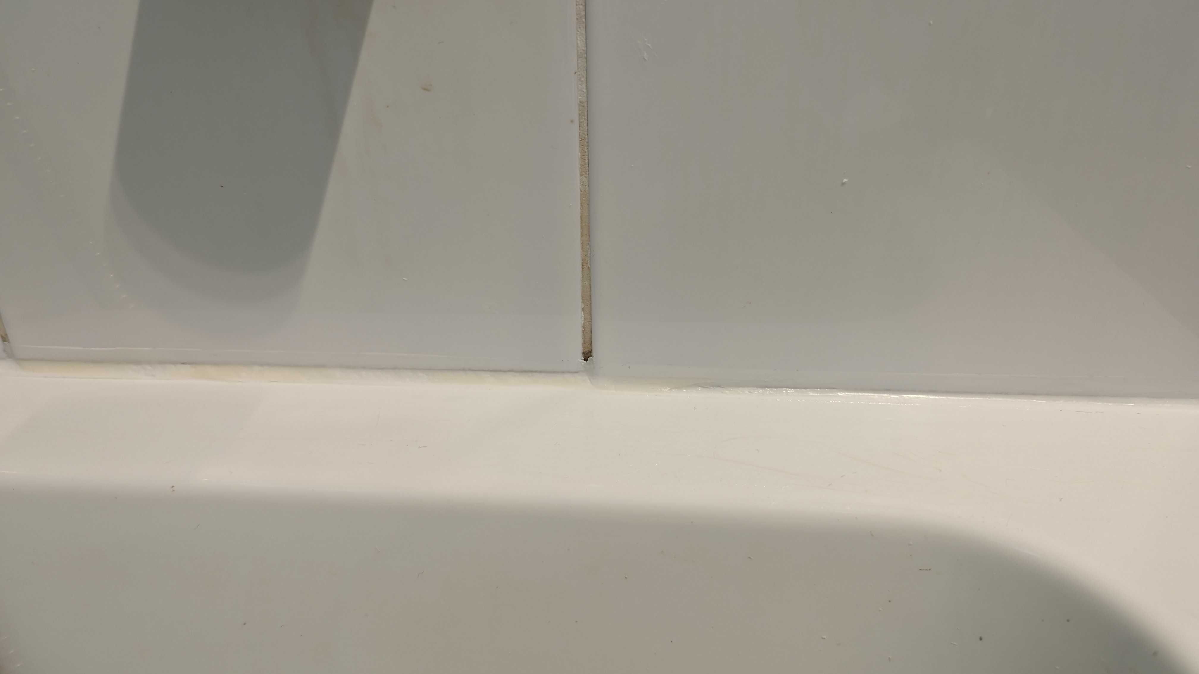 How to remove black mould in bathroom on... Bunnings community