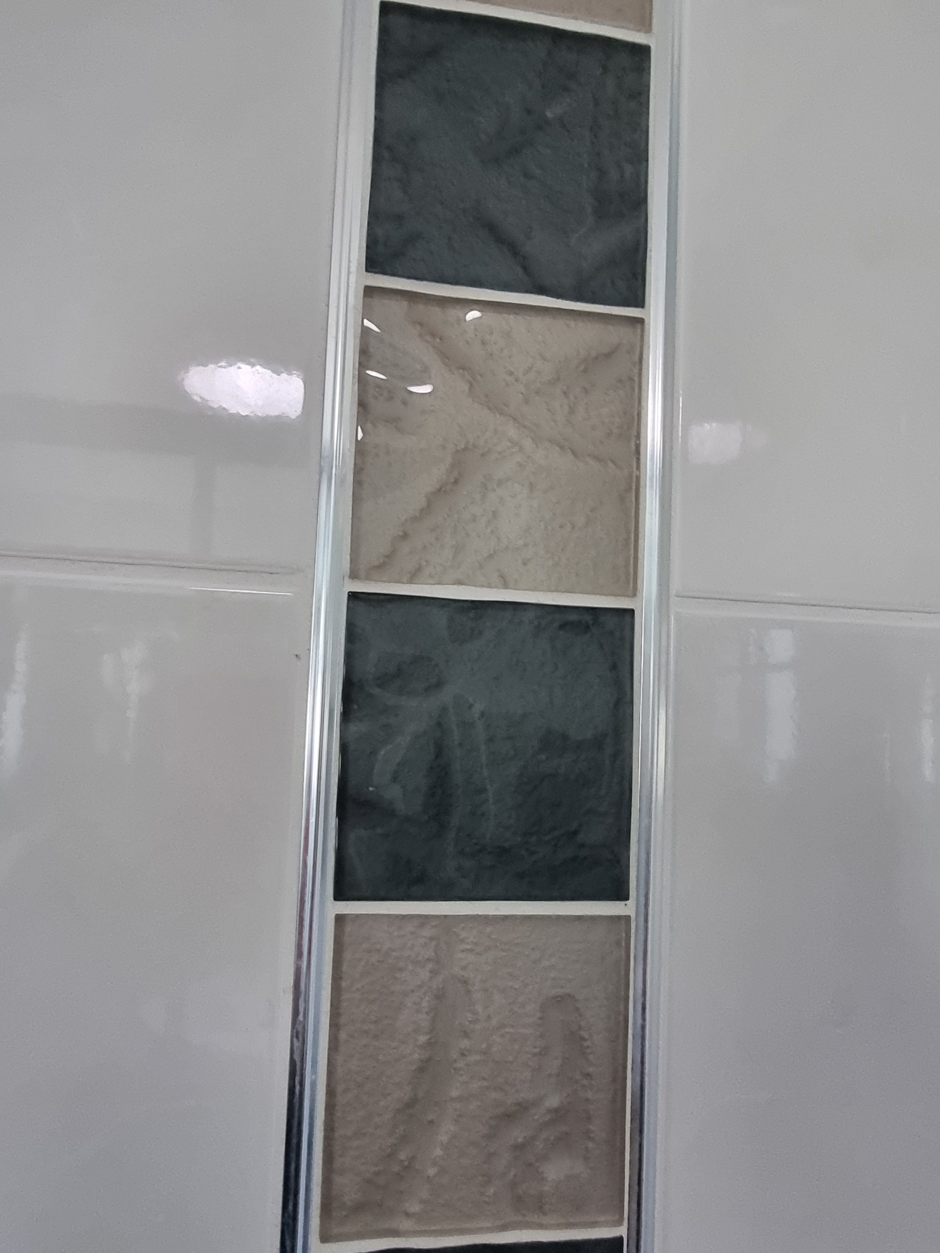 How to paint over gloss tiles? Bunnings community