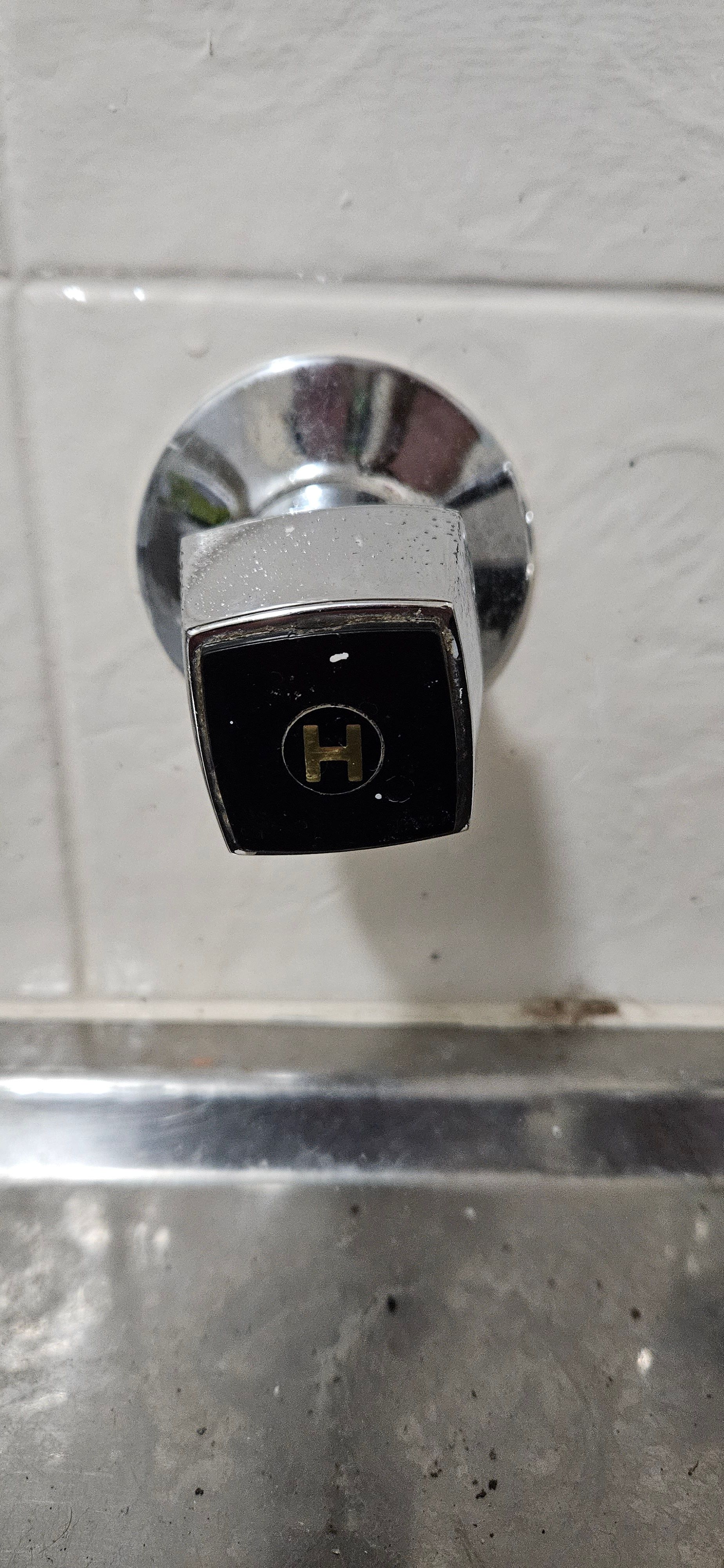 How do you remove this style of tap? Bunnings community