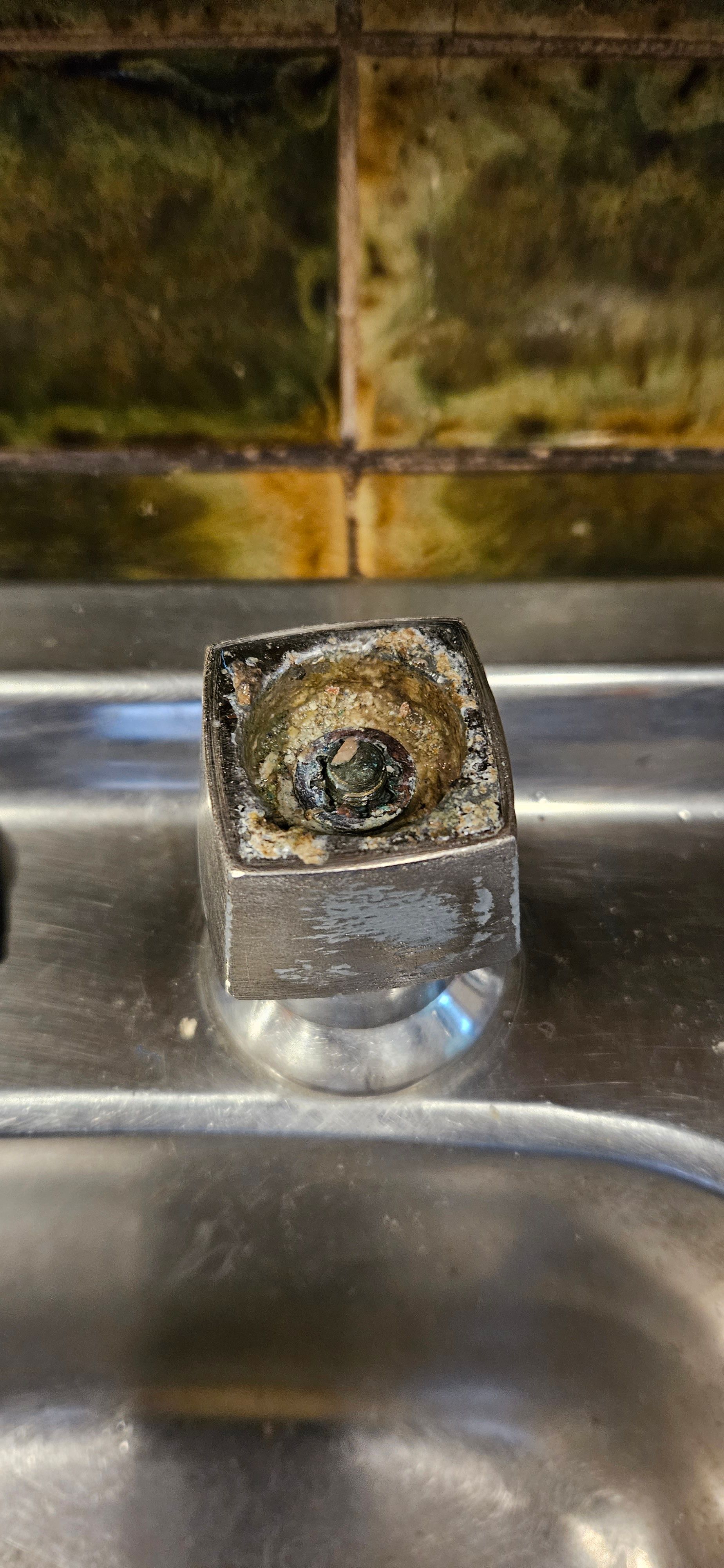 How do you remove this style of tap? Bunnings community