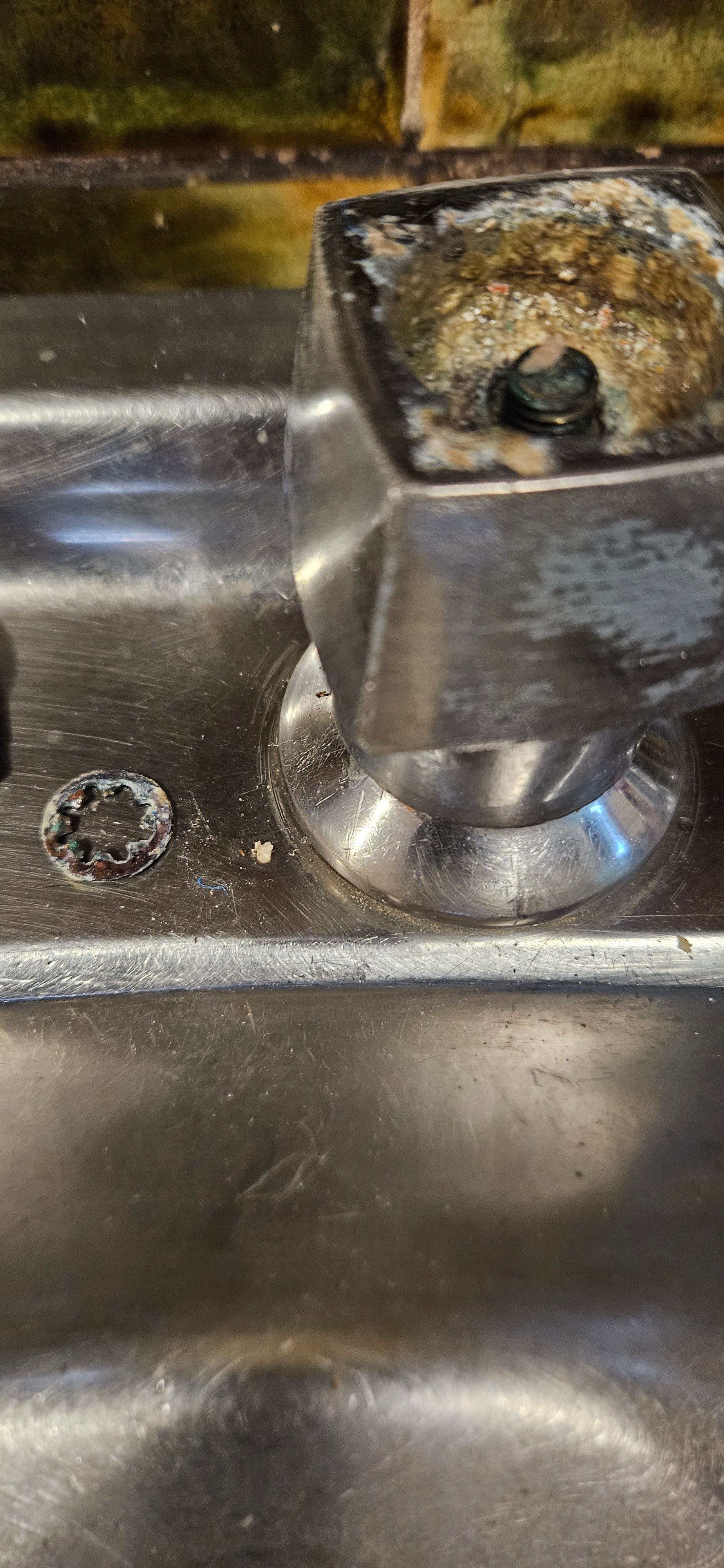 How do you remove this style of tap? Bunnings community