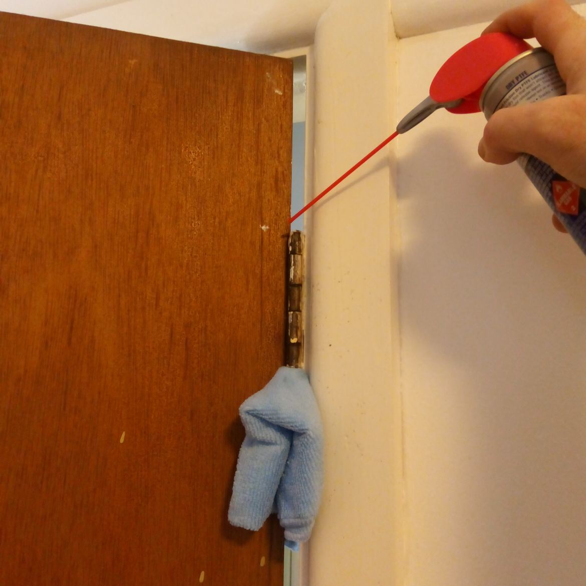 How to fix a squeaky door Bunnings community