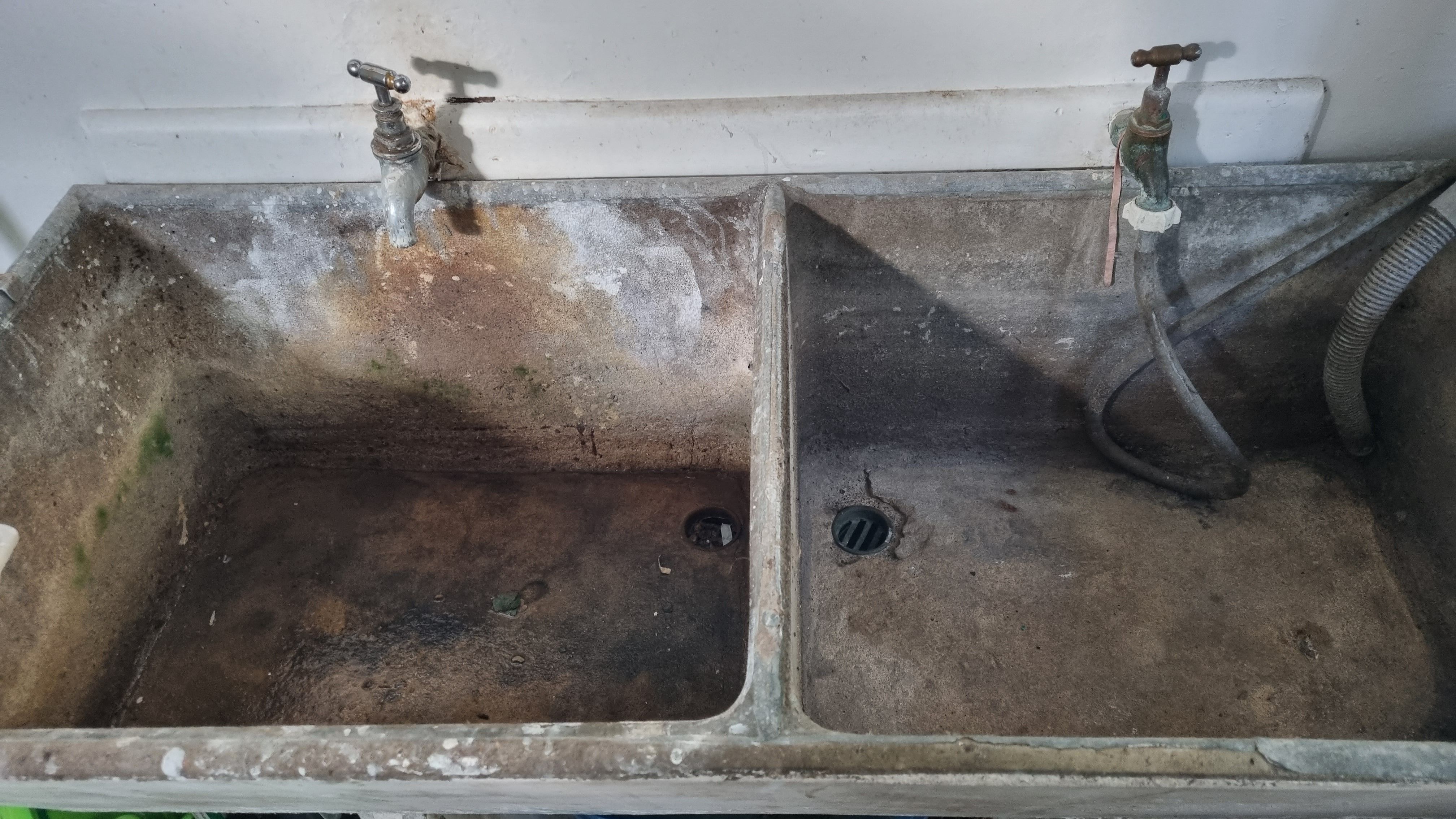 How to repair cracked concrete laundry t... Bunnings community