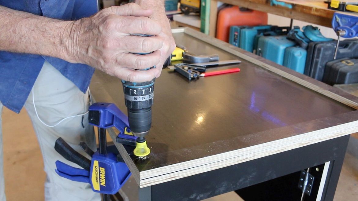 Folding Workbench 21.jpg