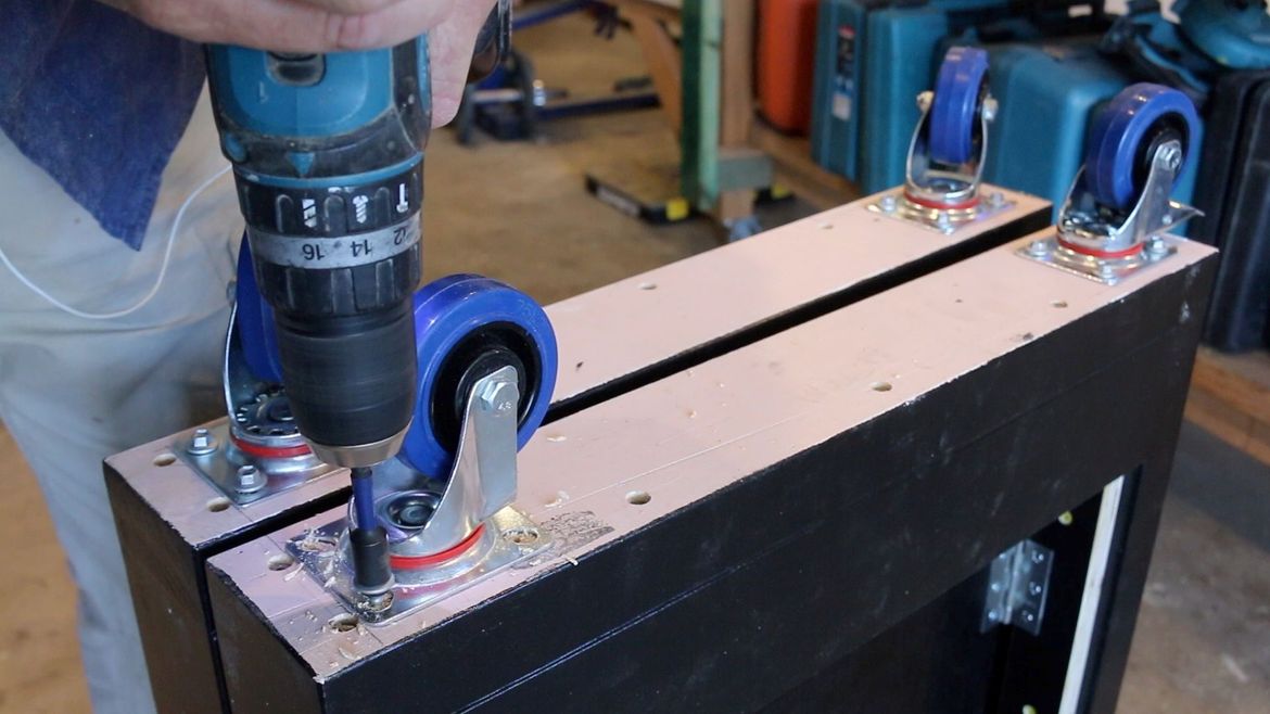 Folding Workbench 28.jpg