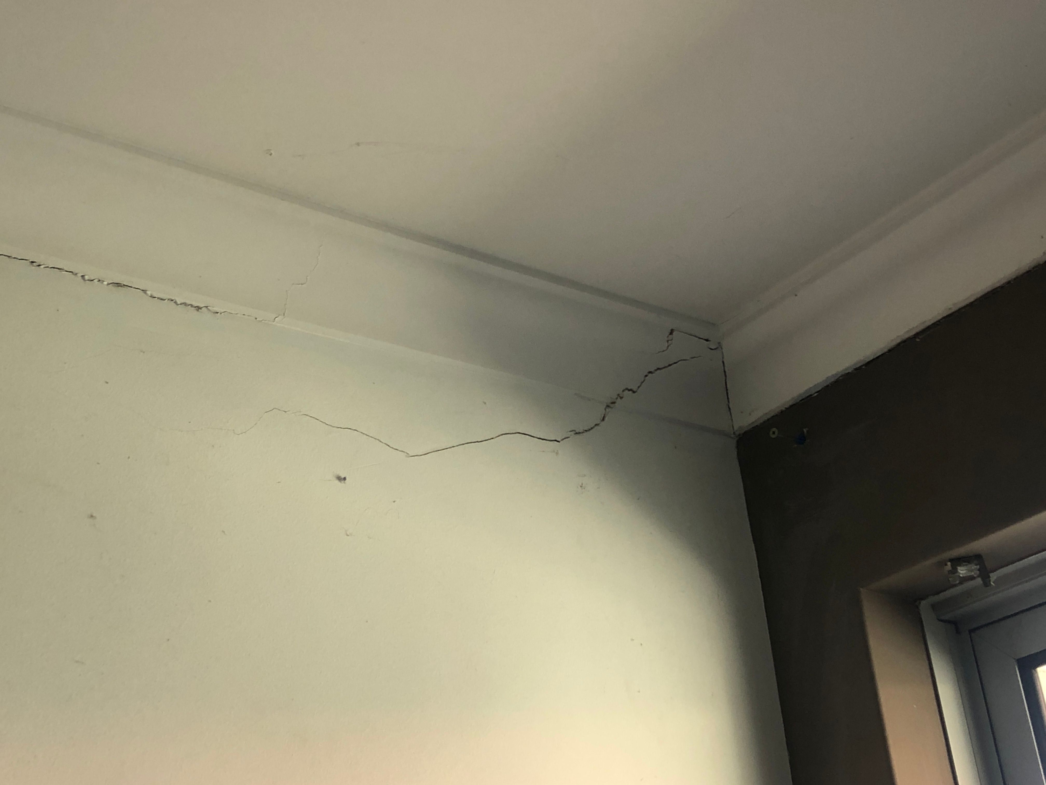 How to fix hole in concrete floor? Bunnings community