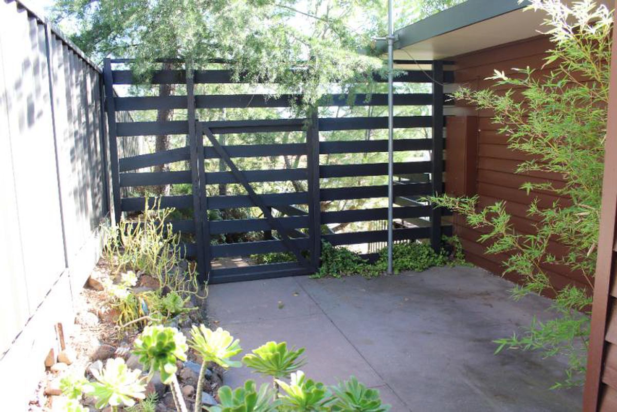 Courtyard privacy screen and gate Bunnings community