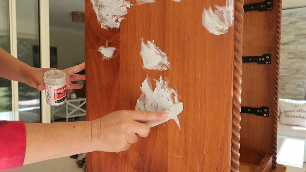 This little guy had been battered and bruised so I filled up the holes and dints then after sanding it, gave it a good clean inside and out.