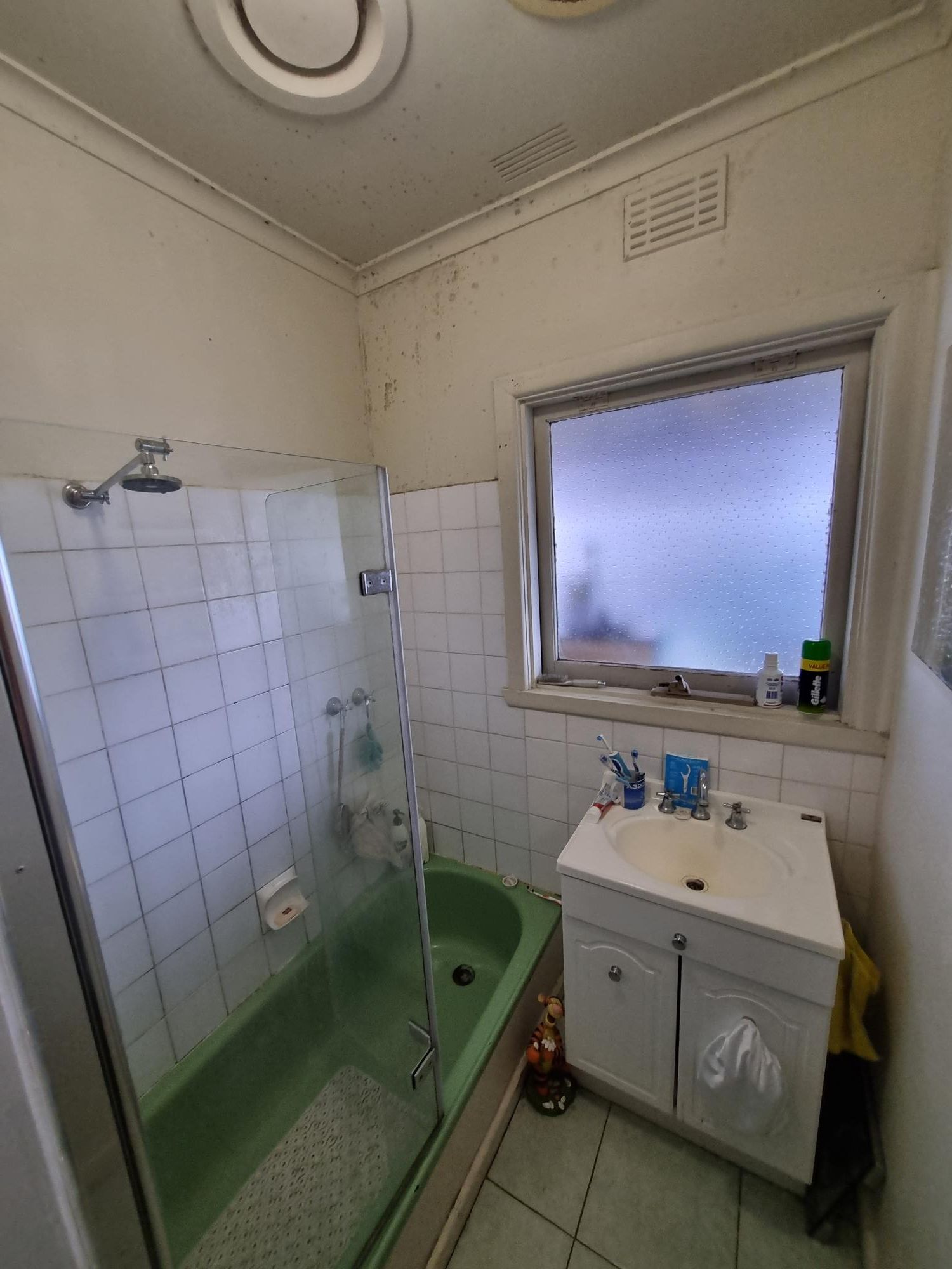 Solved How to refresh a small shower room? Bunnings community