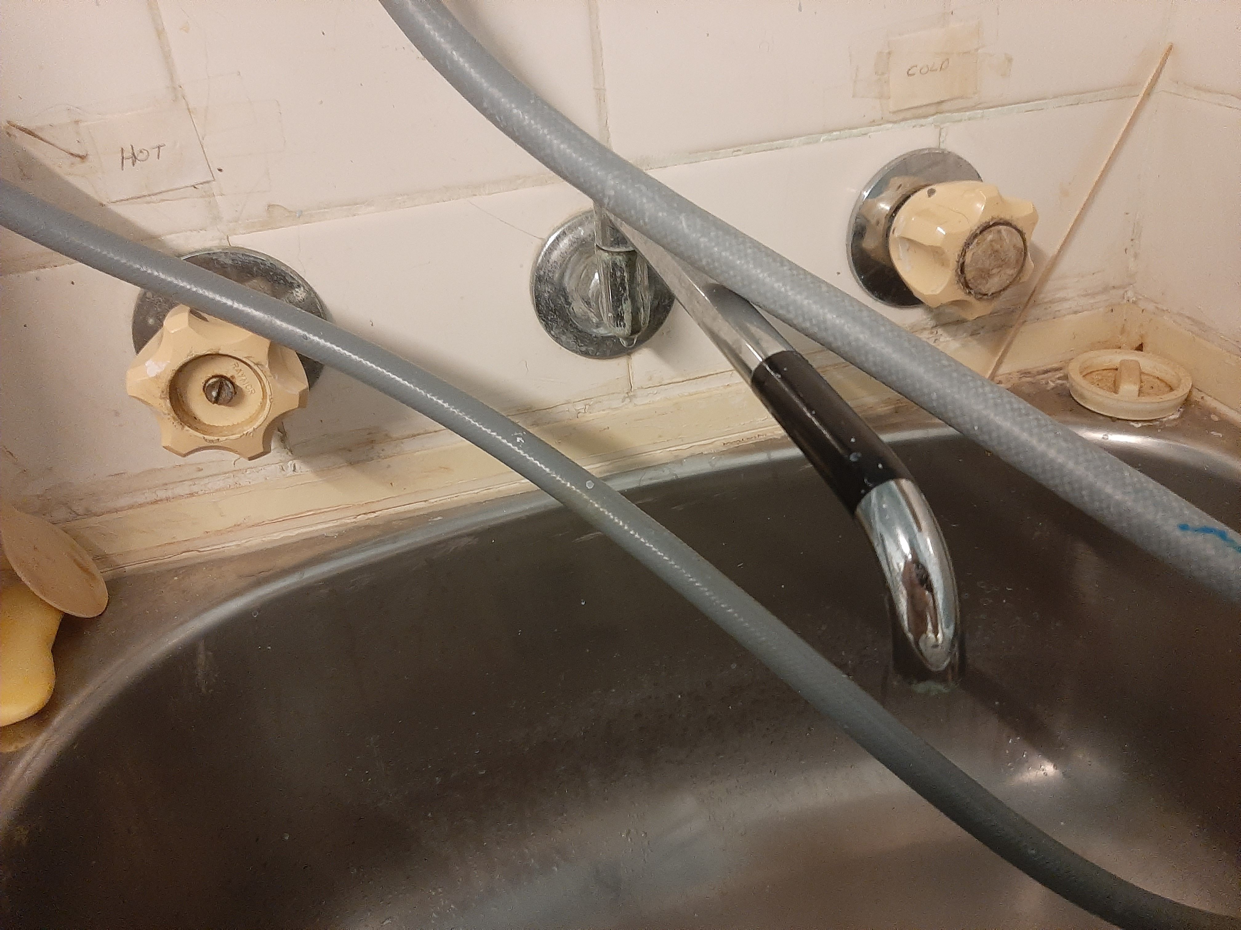 How to replace twist taps with lever tap... Bunnings community