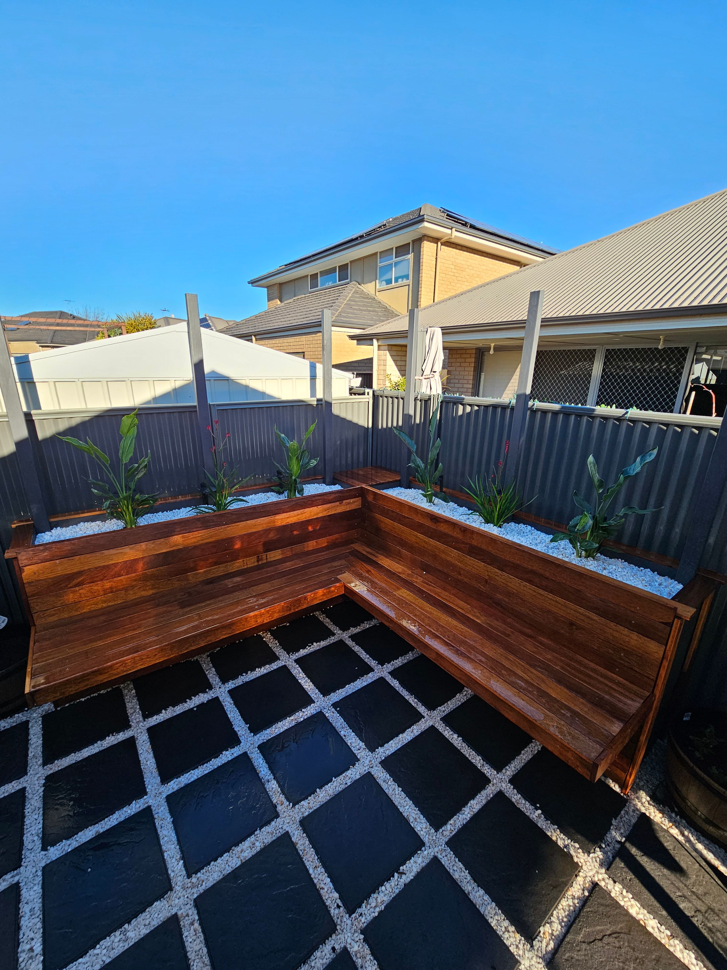 Outdoor entertaining area with fire pit | Bunnings Workshop community