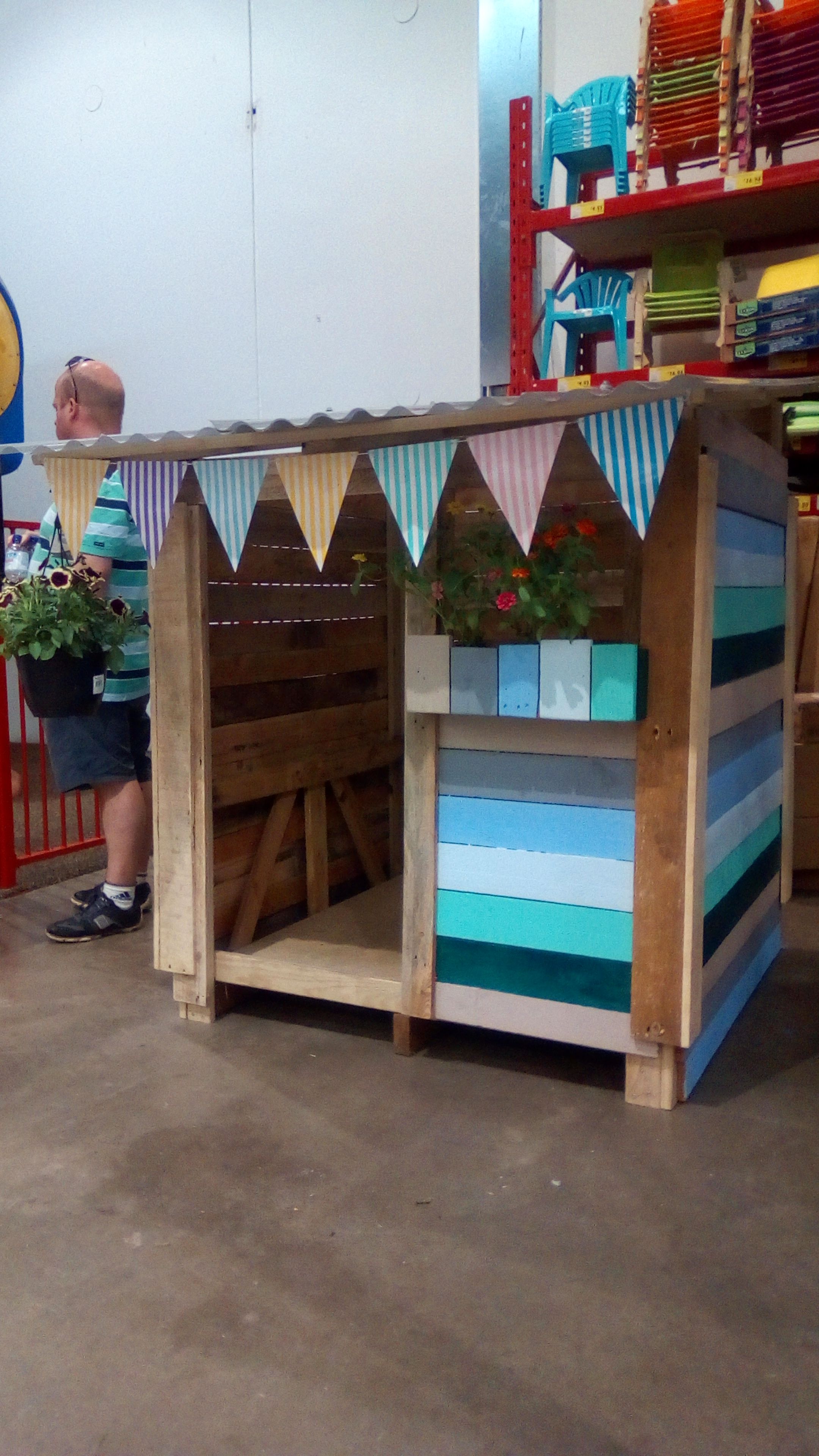 D.I.Y. cubby houses Bunnings community