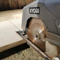 1.2 Cutting timber to length.jpg