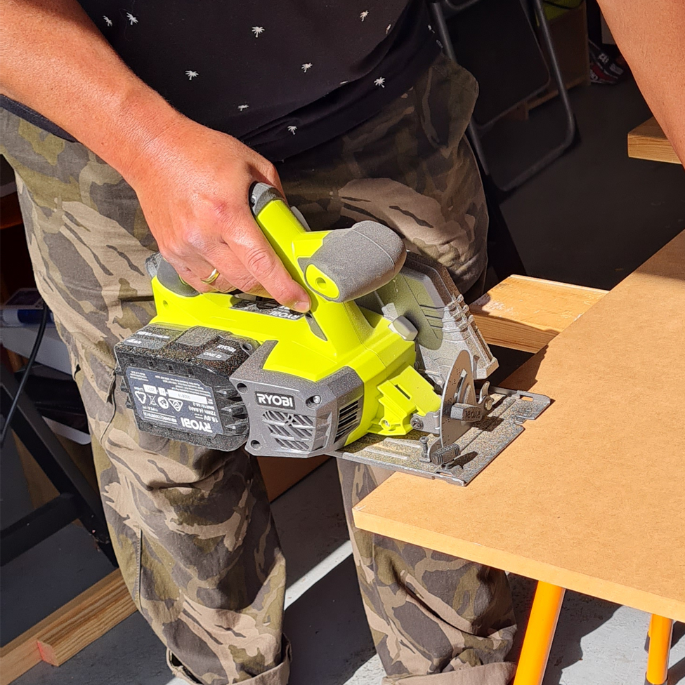 1.2. Cut panels accordingly.png