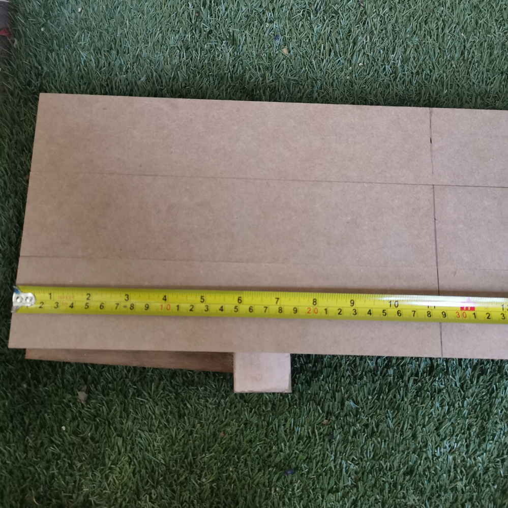 4.1 Measuring rail lengths..png