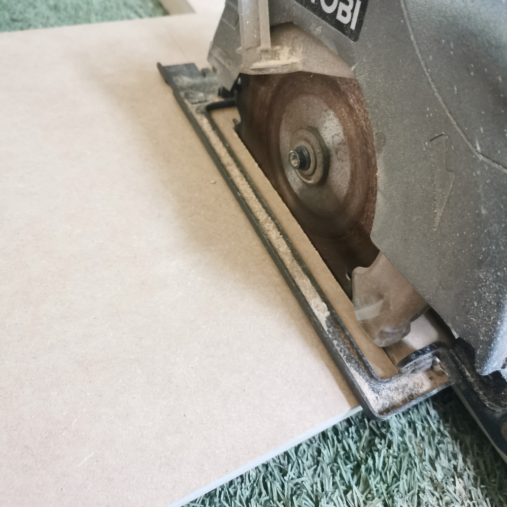 6.3 Top and bottom pieces cut..png