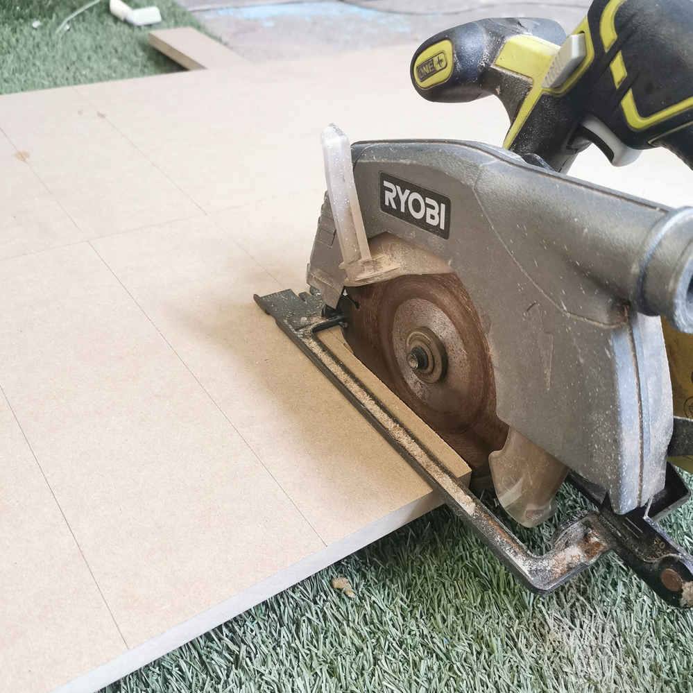 3.2 Cutting side piece to correct height..png