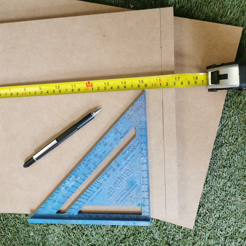 6.2 Top and bottom pieces marked..png