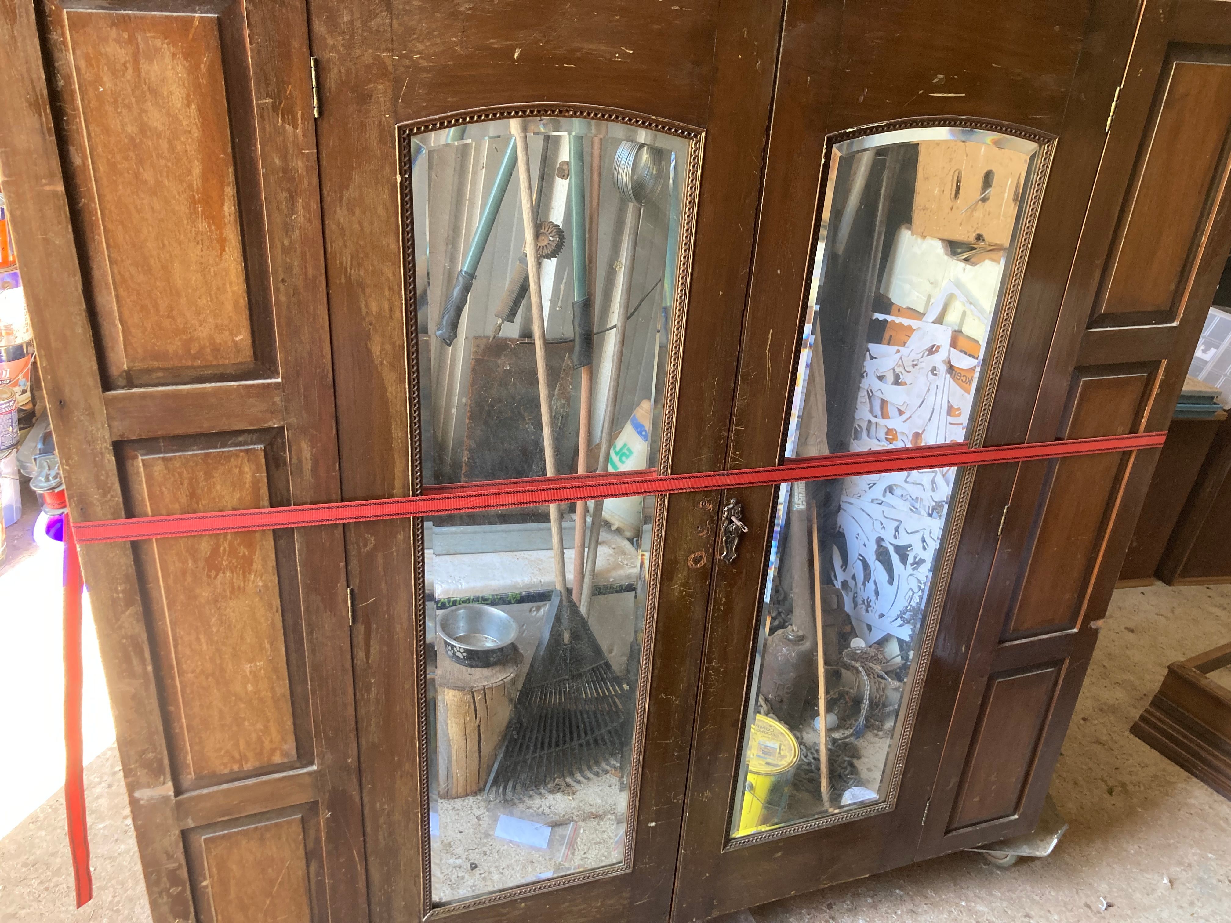 Solved How to remove varnish from intricate woo... Bunnings