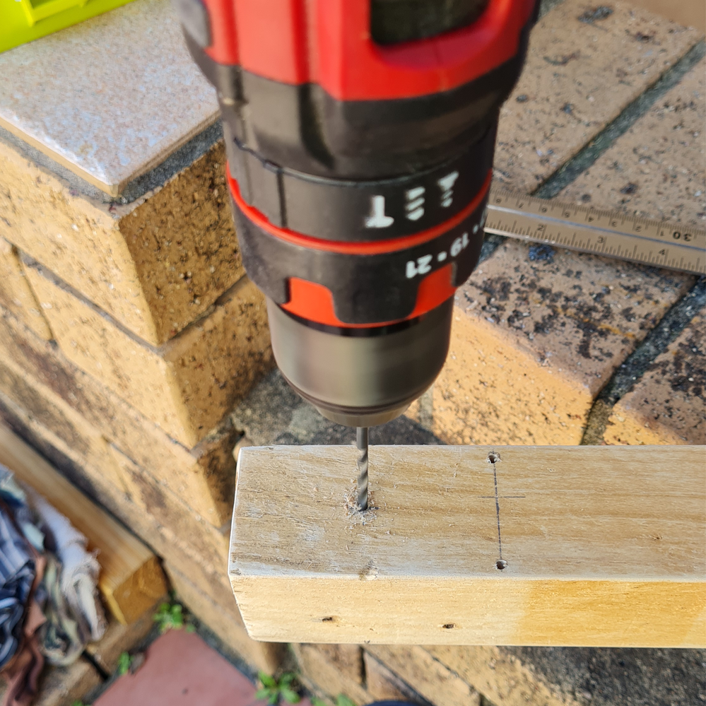 4.4 Drill mounting hole.png