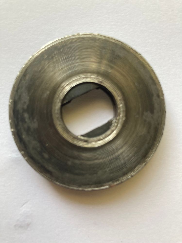 outer retaining flange inner side