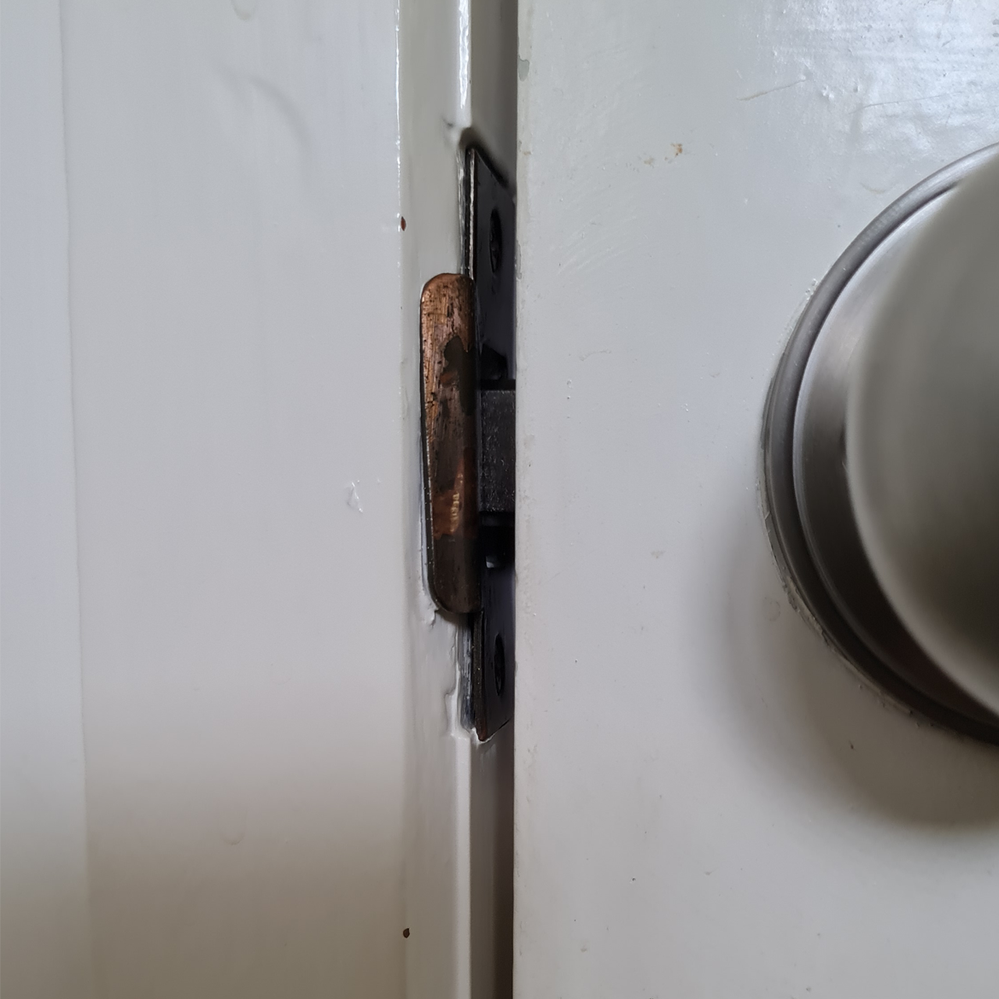 Step 5.1 Observe striker alignment.png