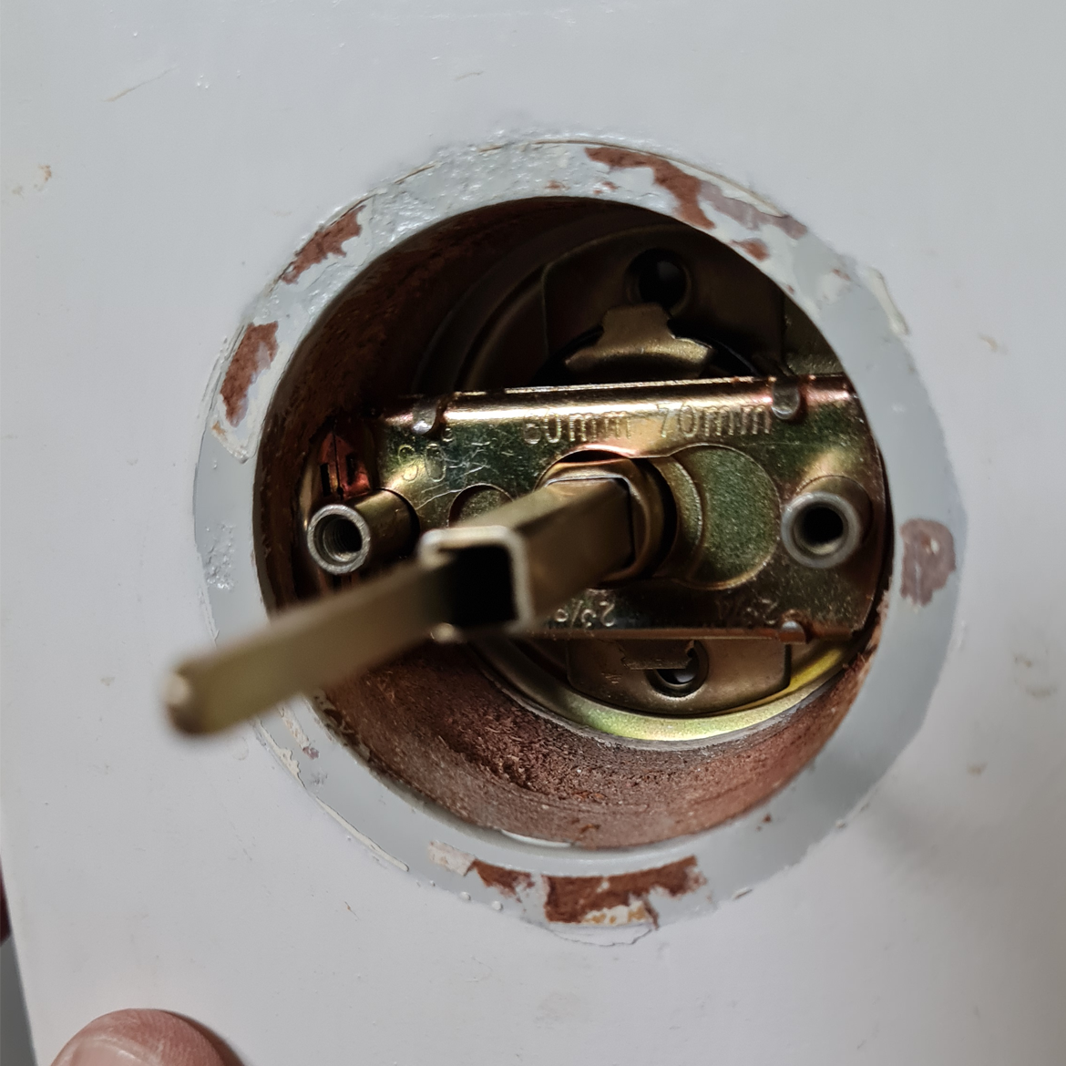 How to change a door knob Bunnings community