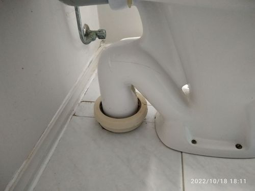 toilet bowl.jpg