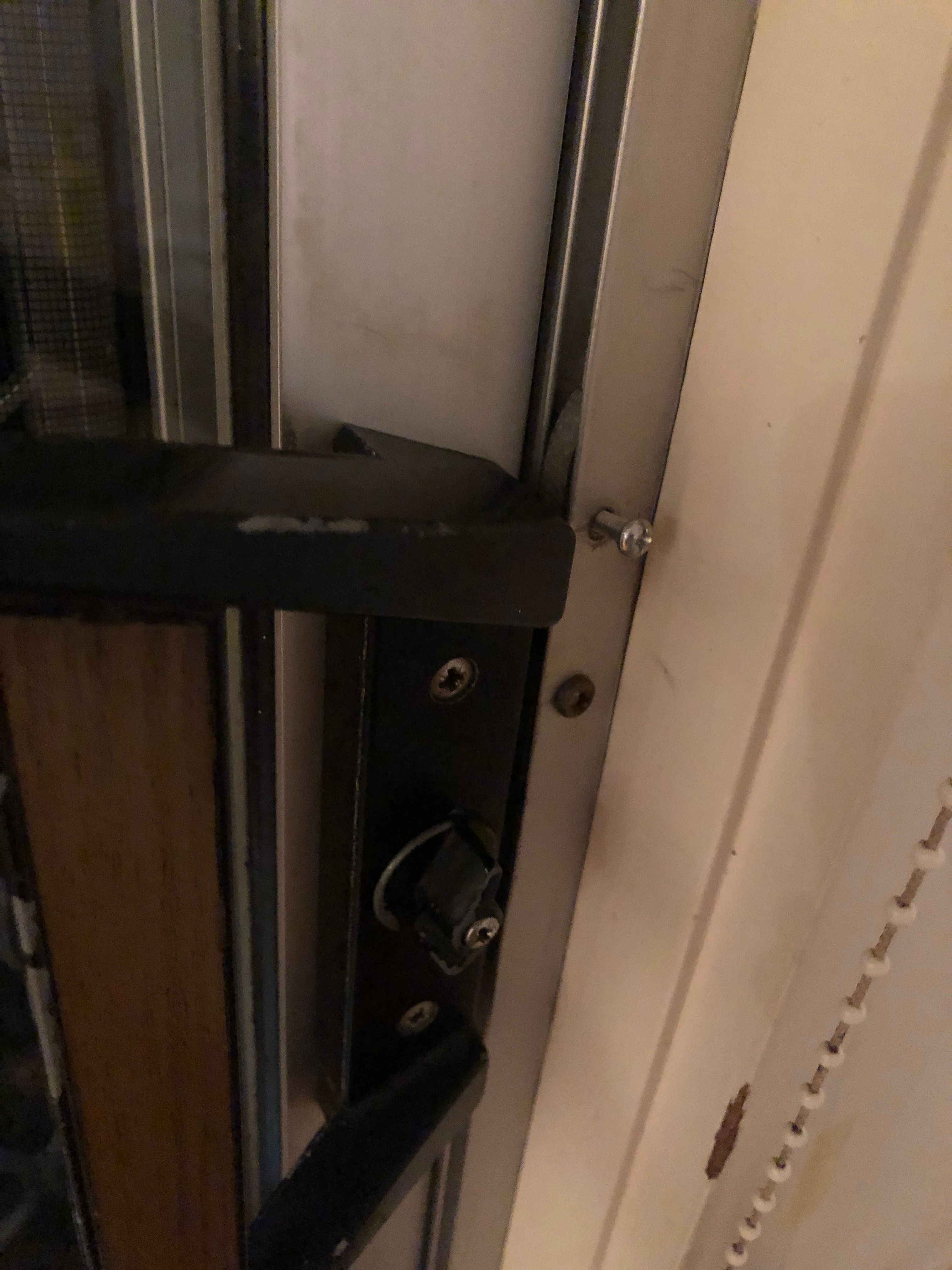 How to replace sliding patio door handle... Bunnings community