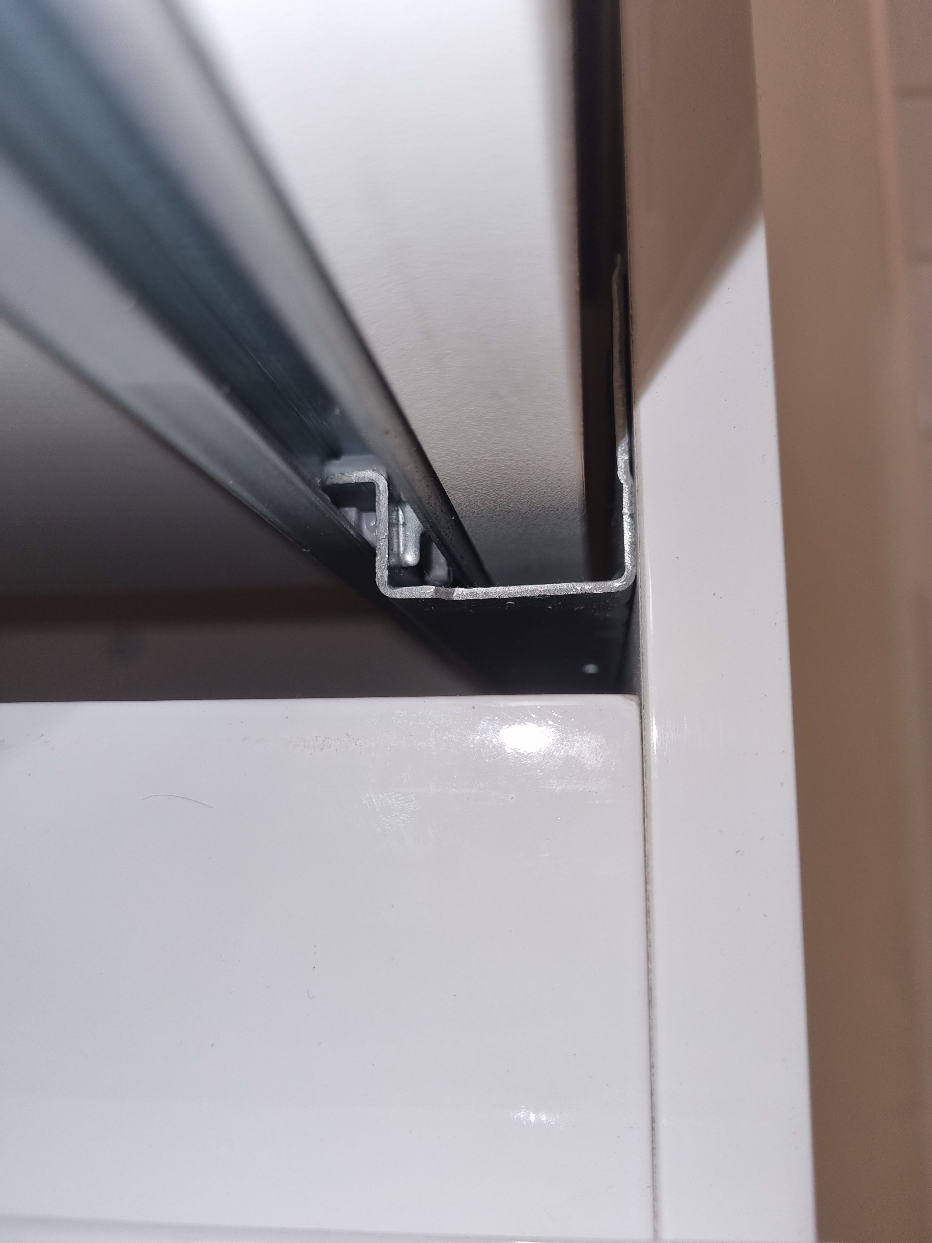 How to remove the drawers in a Mondella Bunnings community