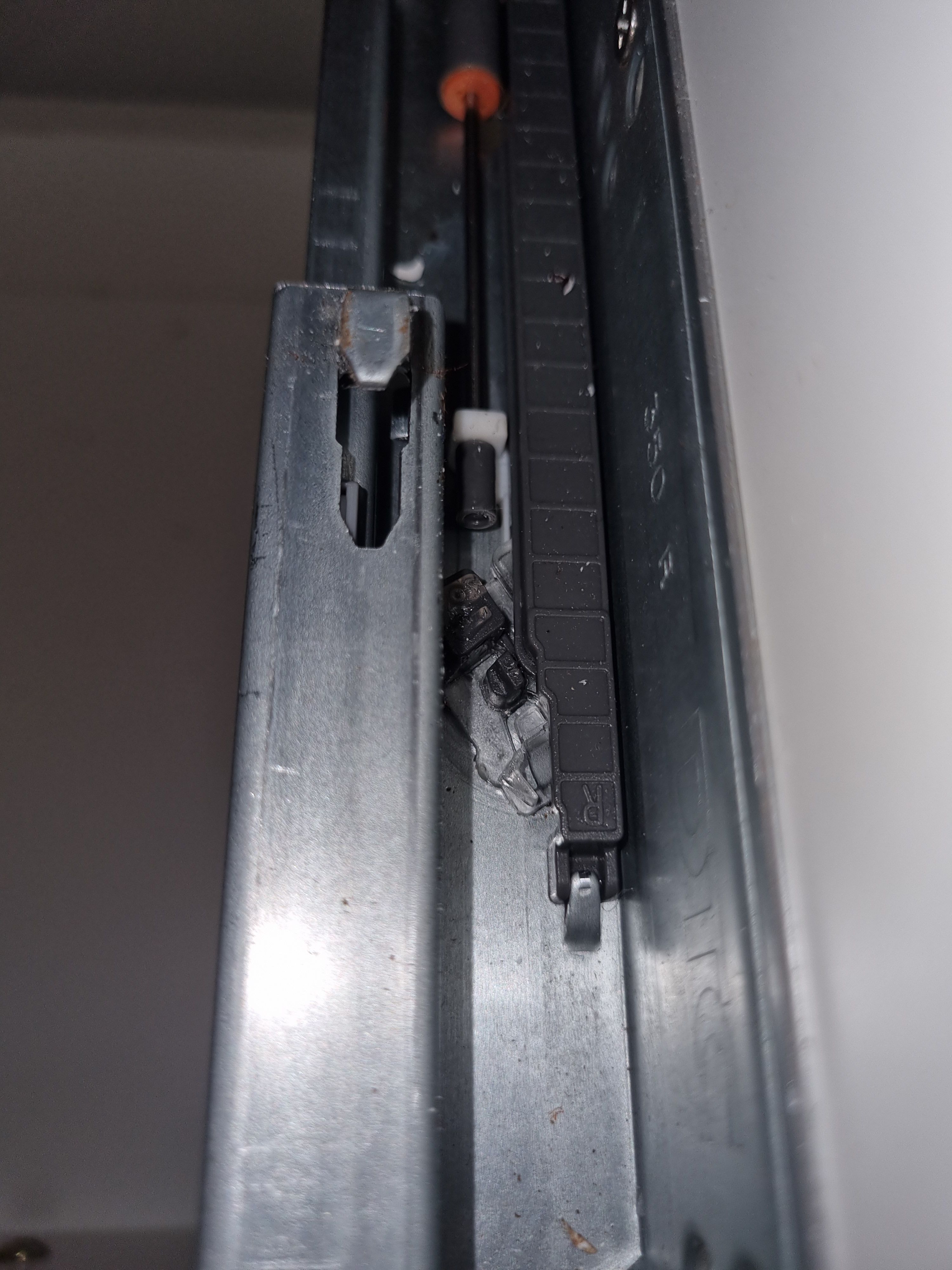 How to remove the drawers in a Mondella Page 2 Bunnings