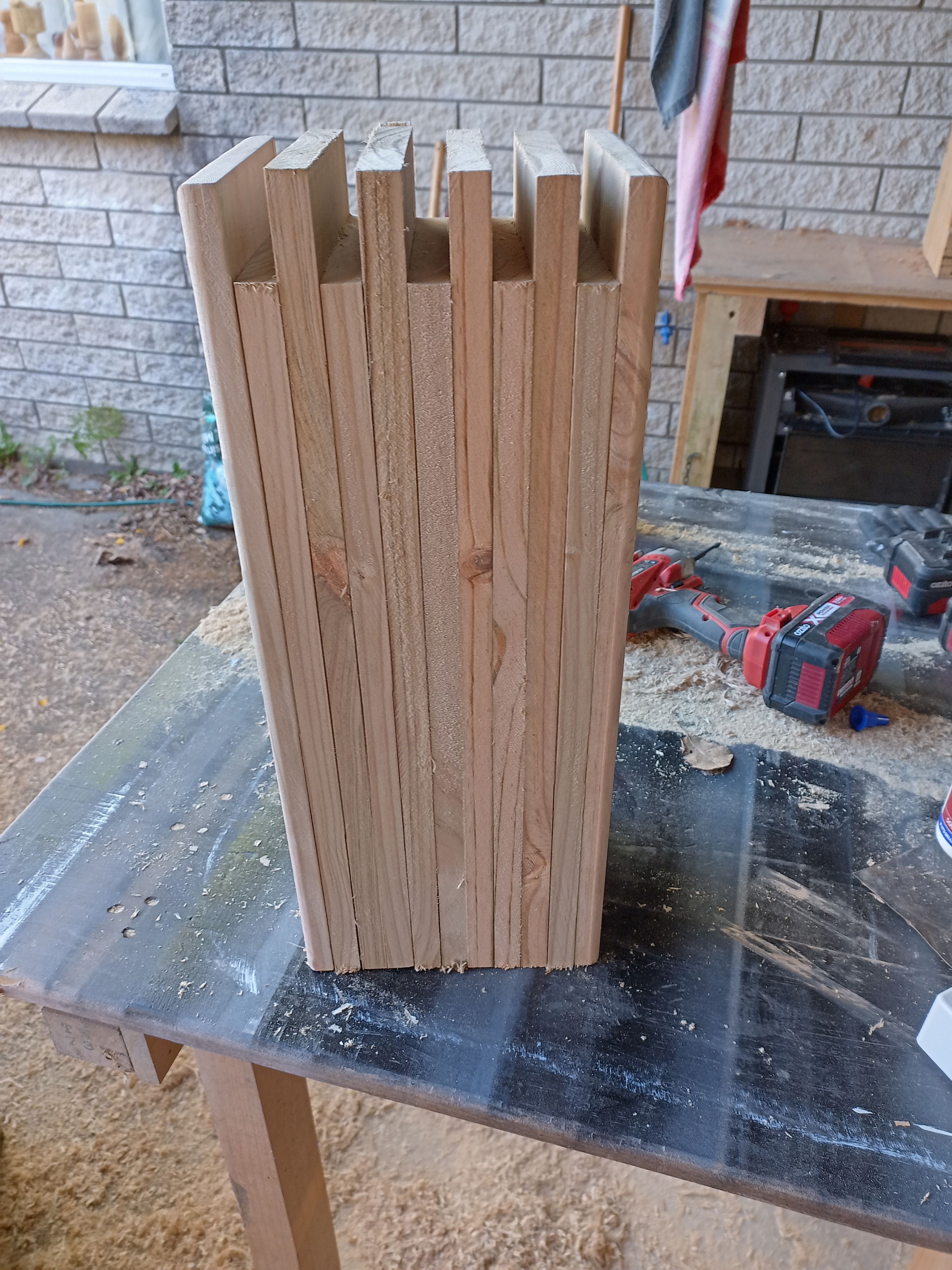 Paling bench seat using recycled timber Bunnings community