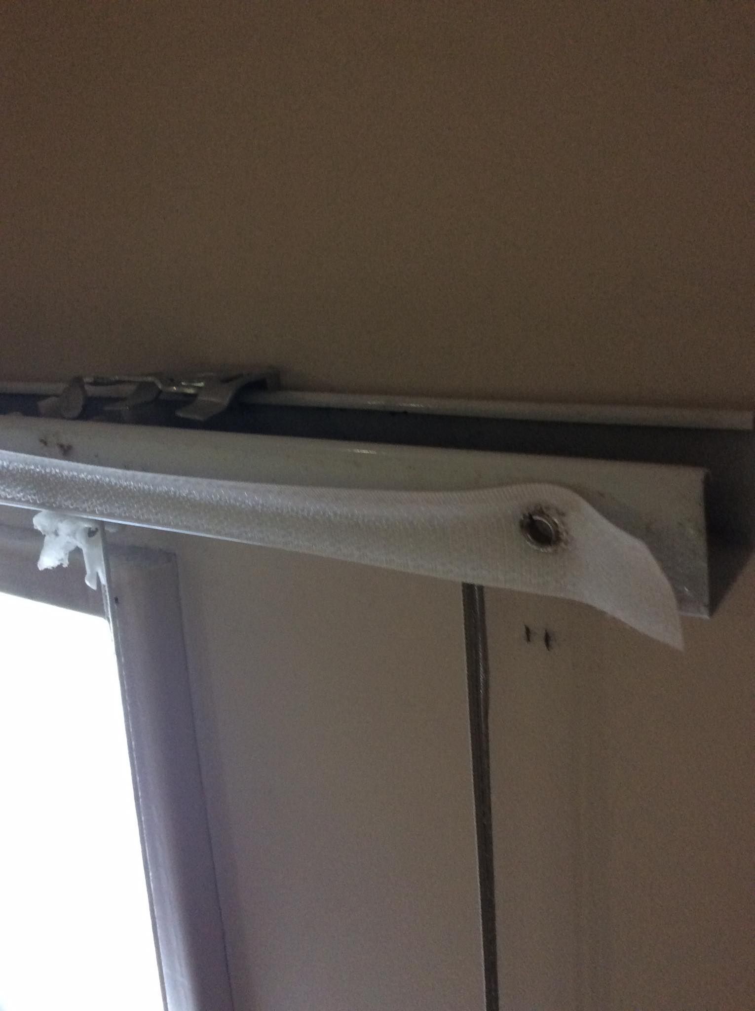 Solved How to replace blinds with curtains? Bunnings community