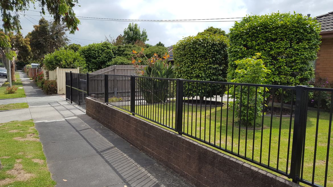 Tubular fence extension and double gate
